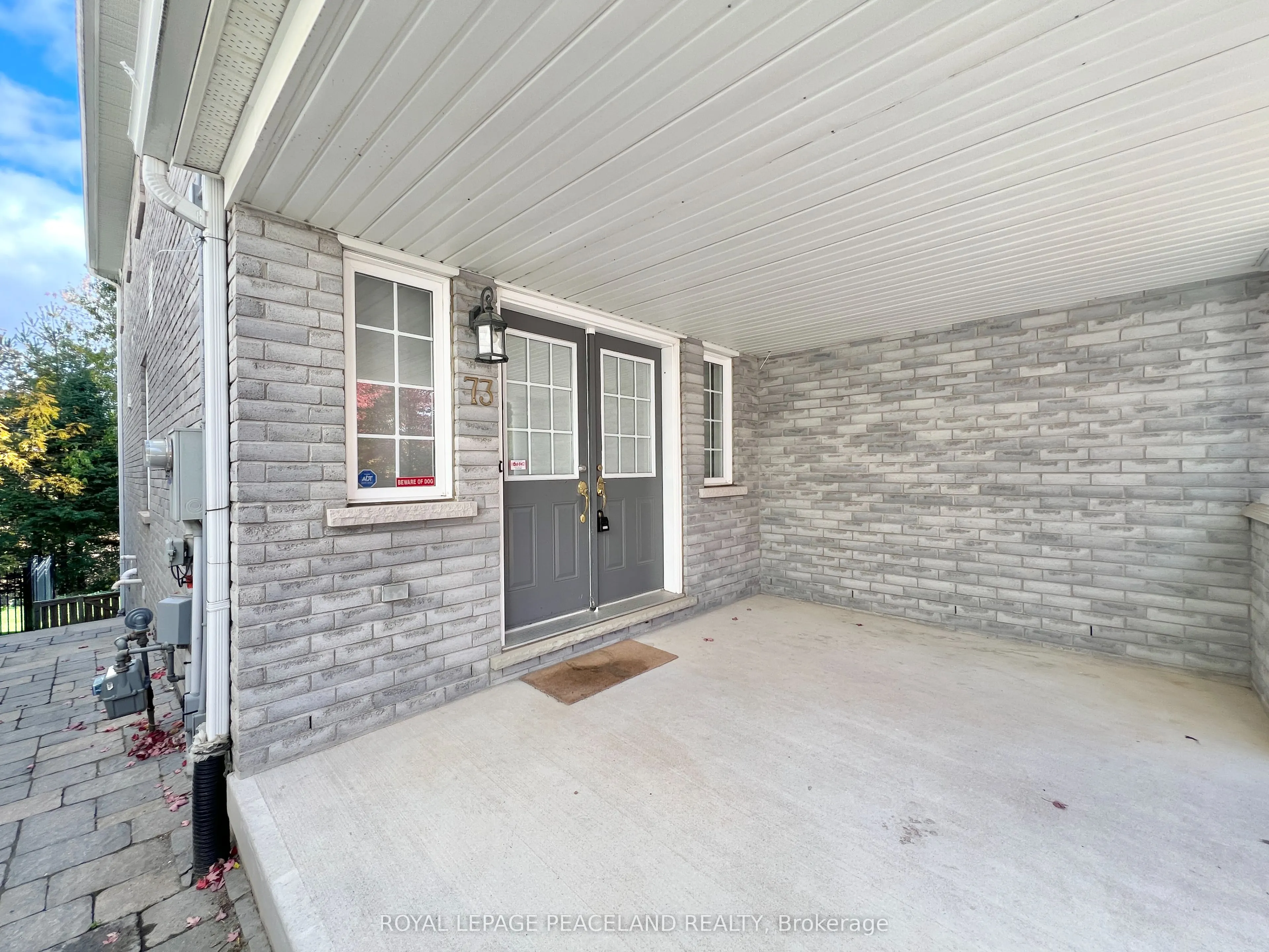 73 Castleglen Boulevard