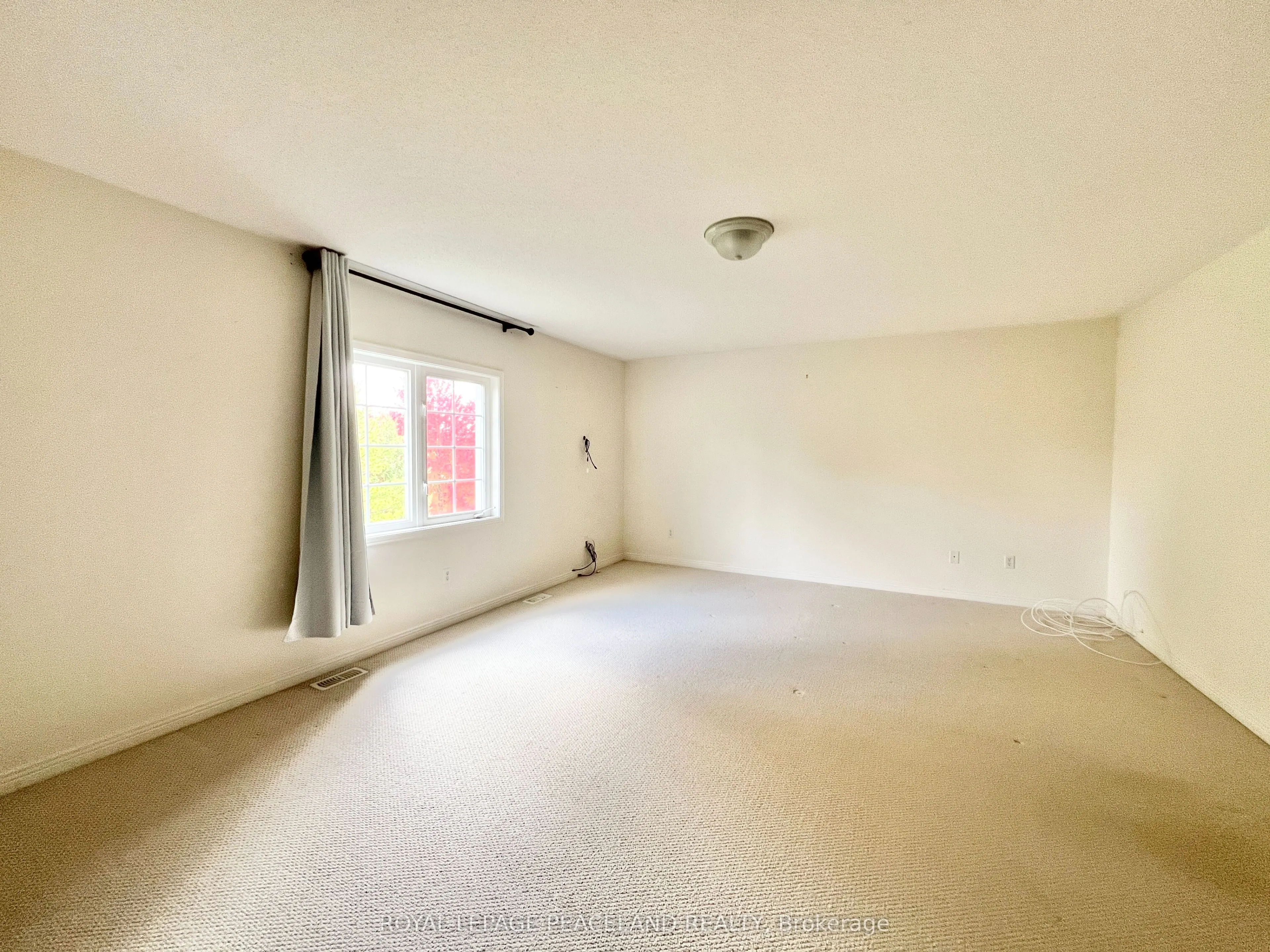 73 Castleglen Boulevard