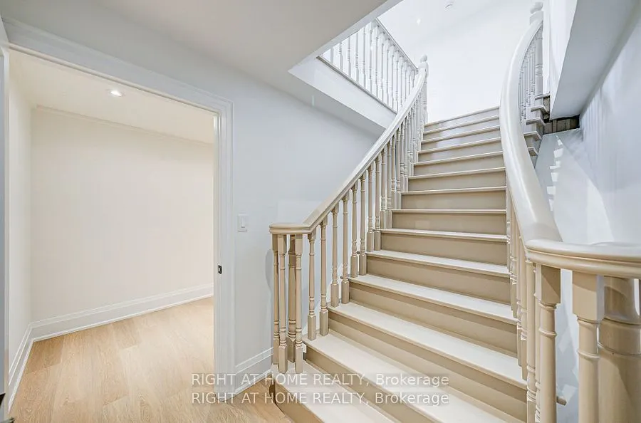 26375 Woodbine Ave Avenue