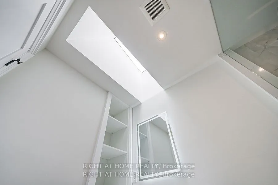 26375 Woodbine Ave Avenue