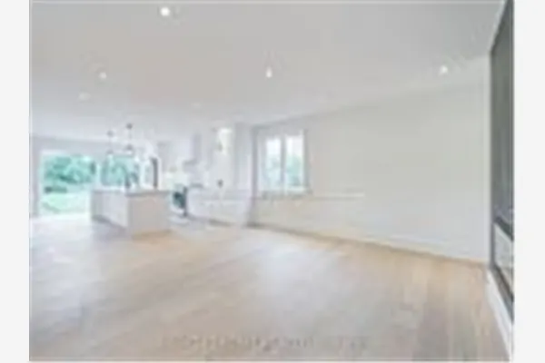 26375 Woodbine Ave Avenue