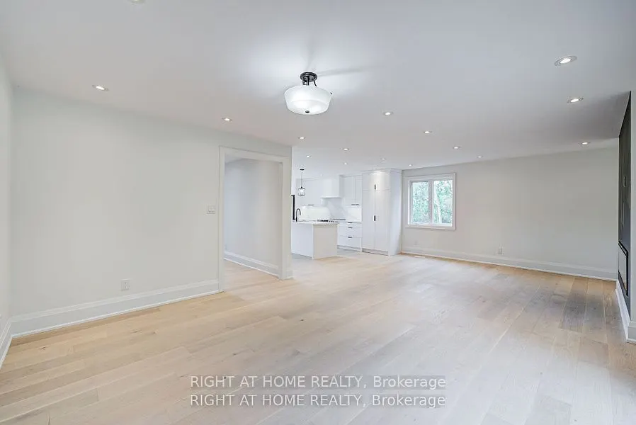 26375 Woodbine Ave Avenue