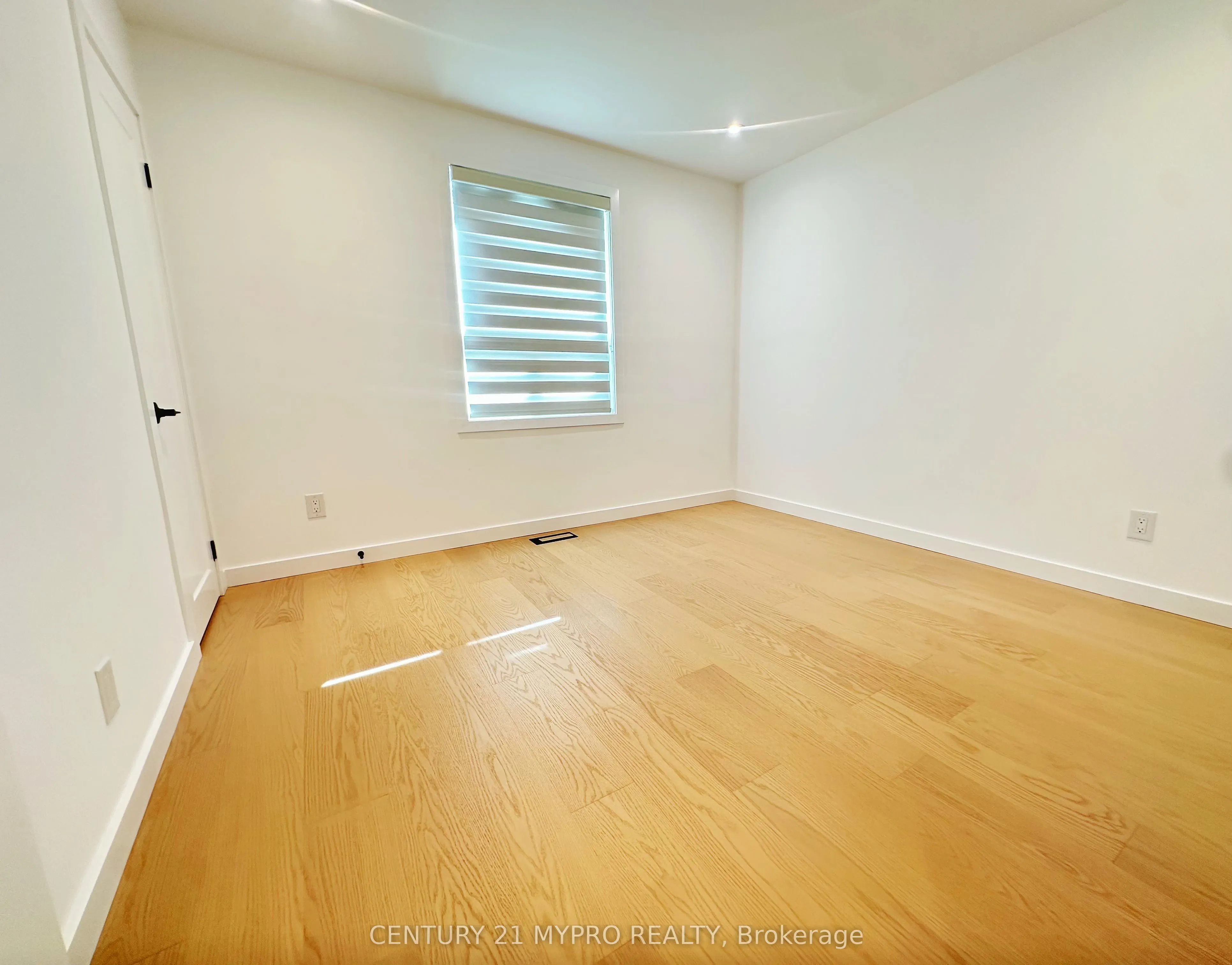 36 Rockport Crescent, #Main