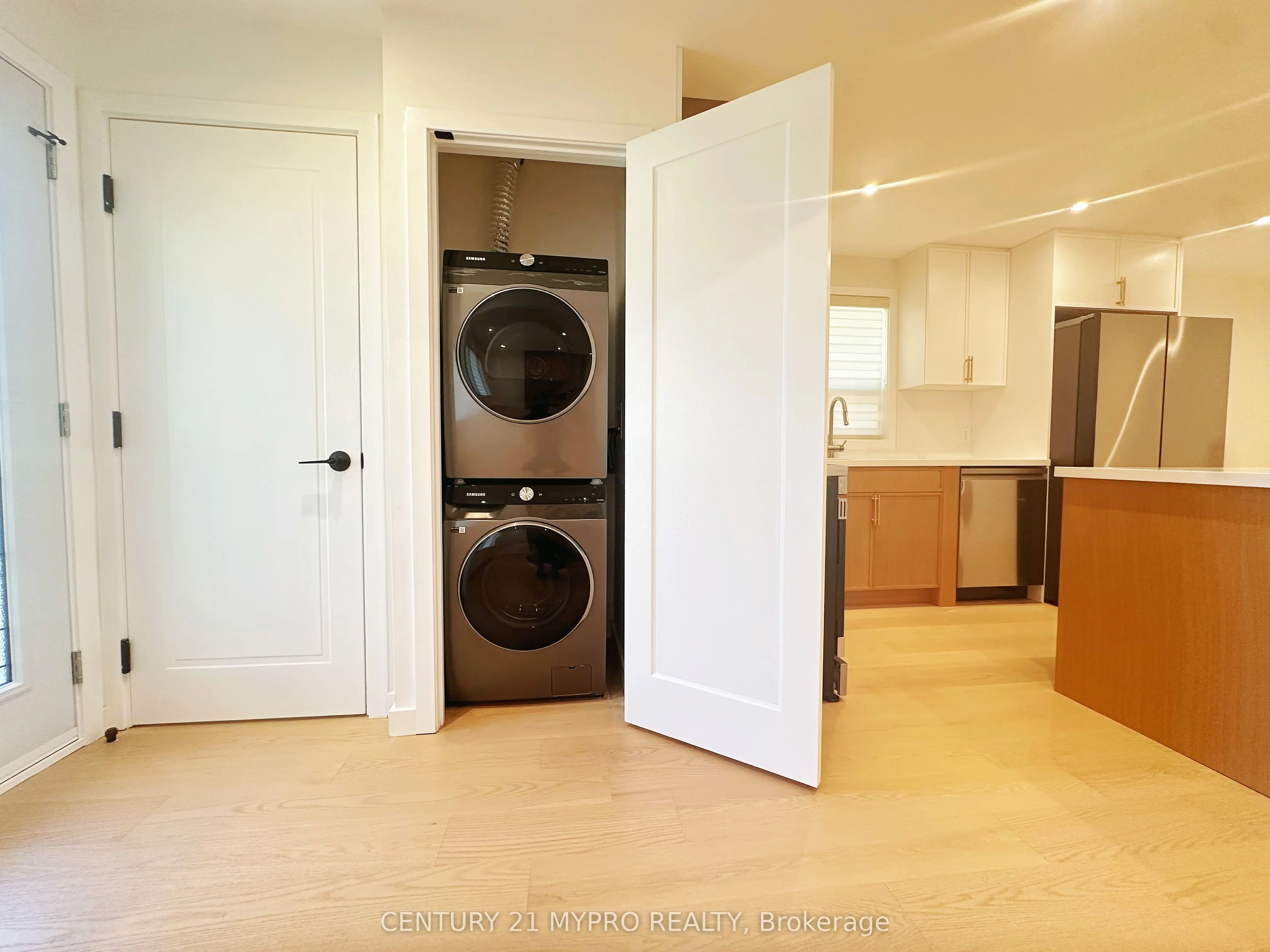 36 Rockport Crescent, #Main