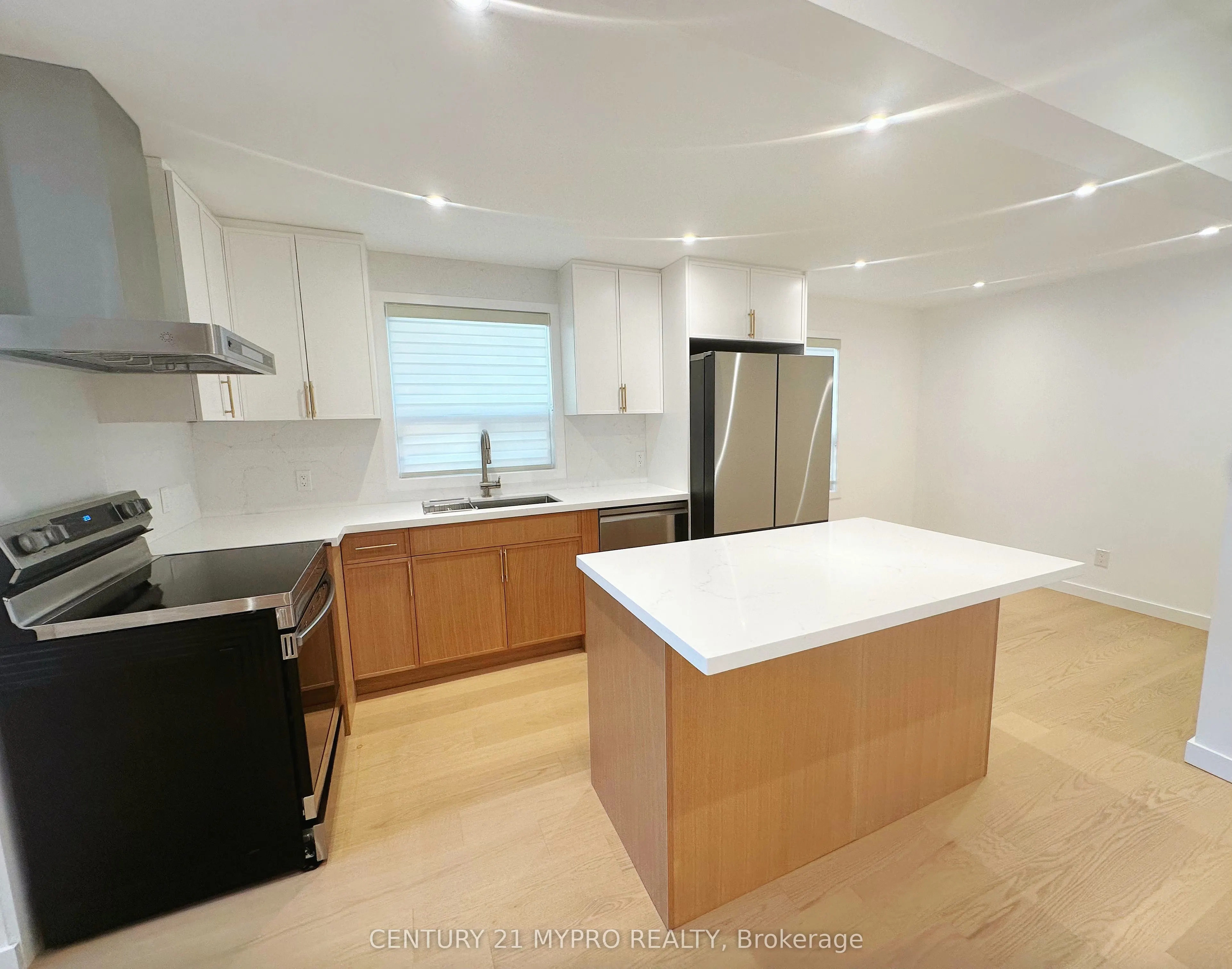 36 Rockport Crescent, #Main