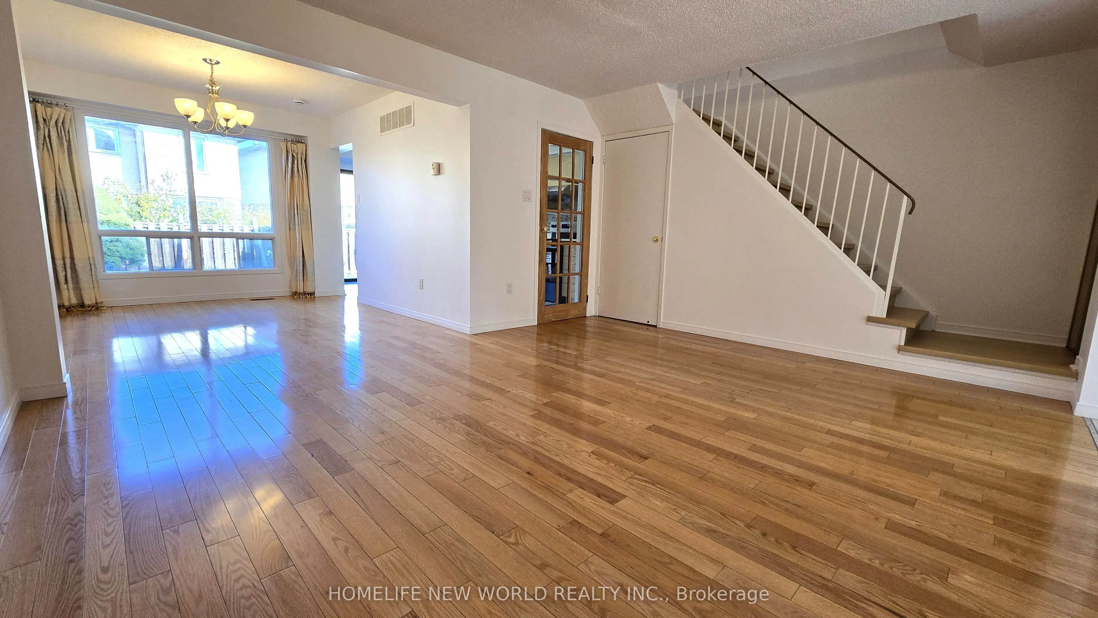 72 Pepperell Crescent