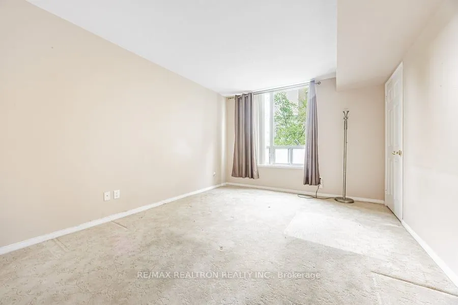 5 Emerald Lane, #204