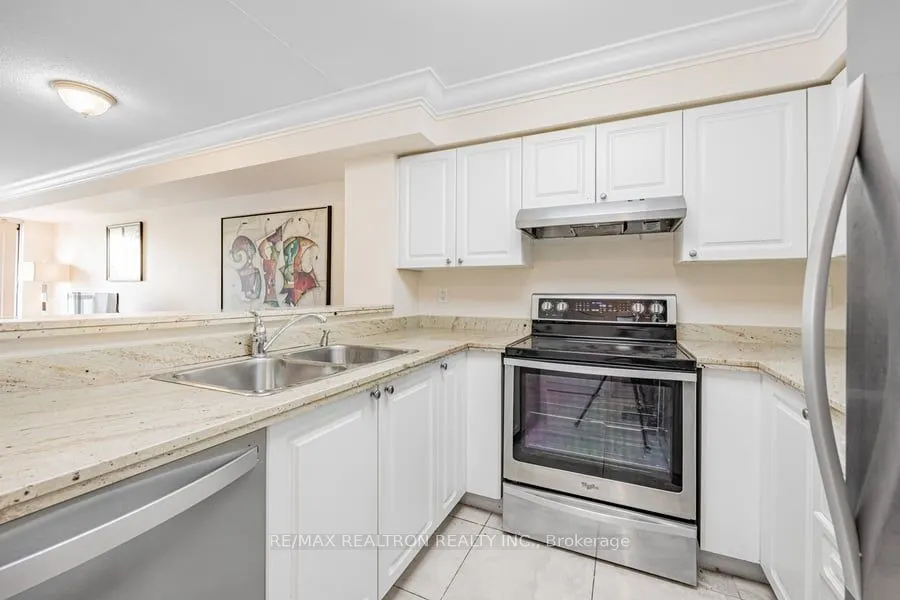 5 Emerald Lane, #204