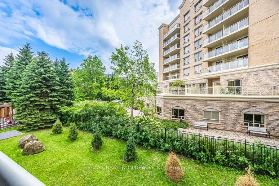 5 Emerald Lane, #204