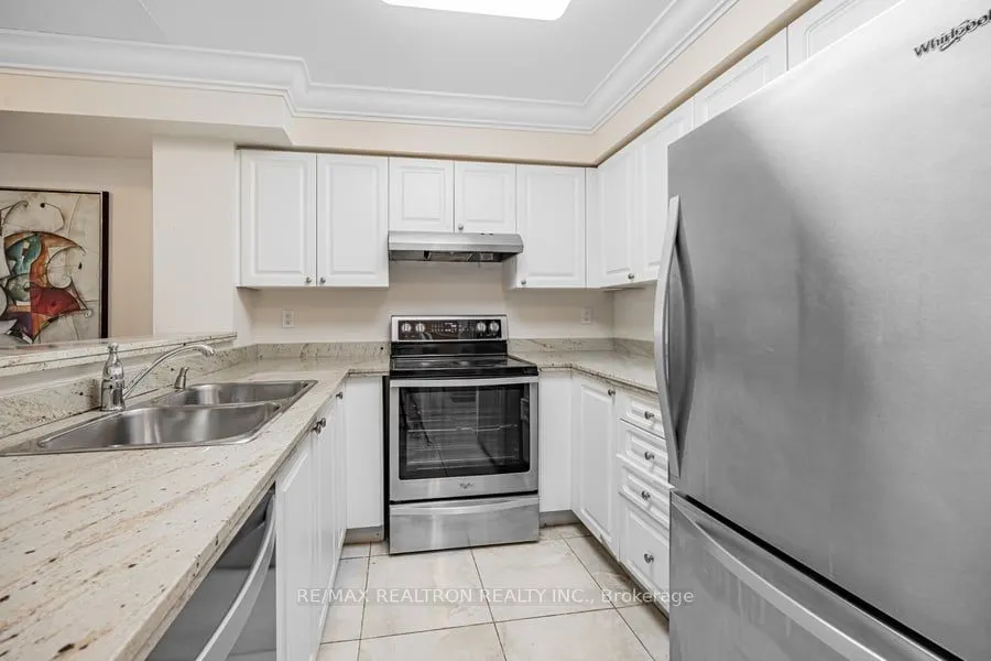 5 Emerald Lane, #204