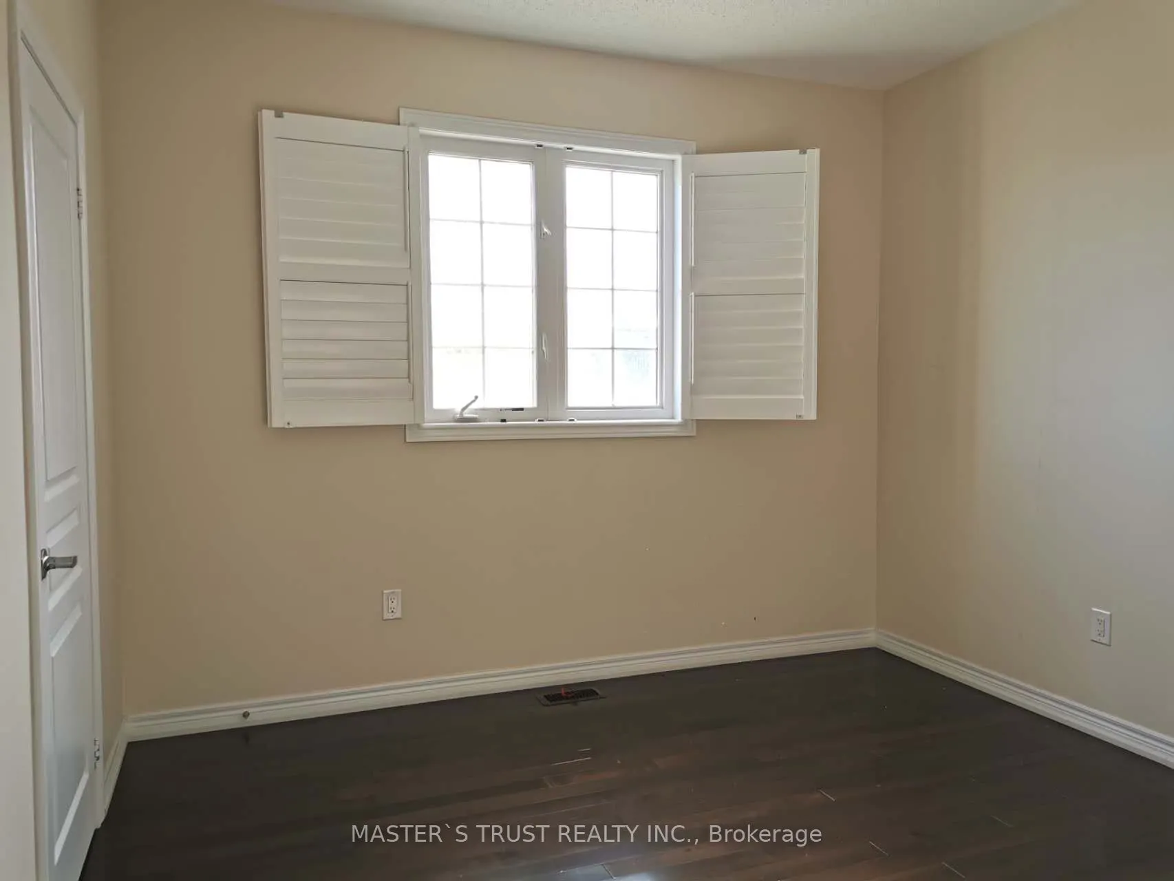 16 William Bartlett Drive