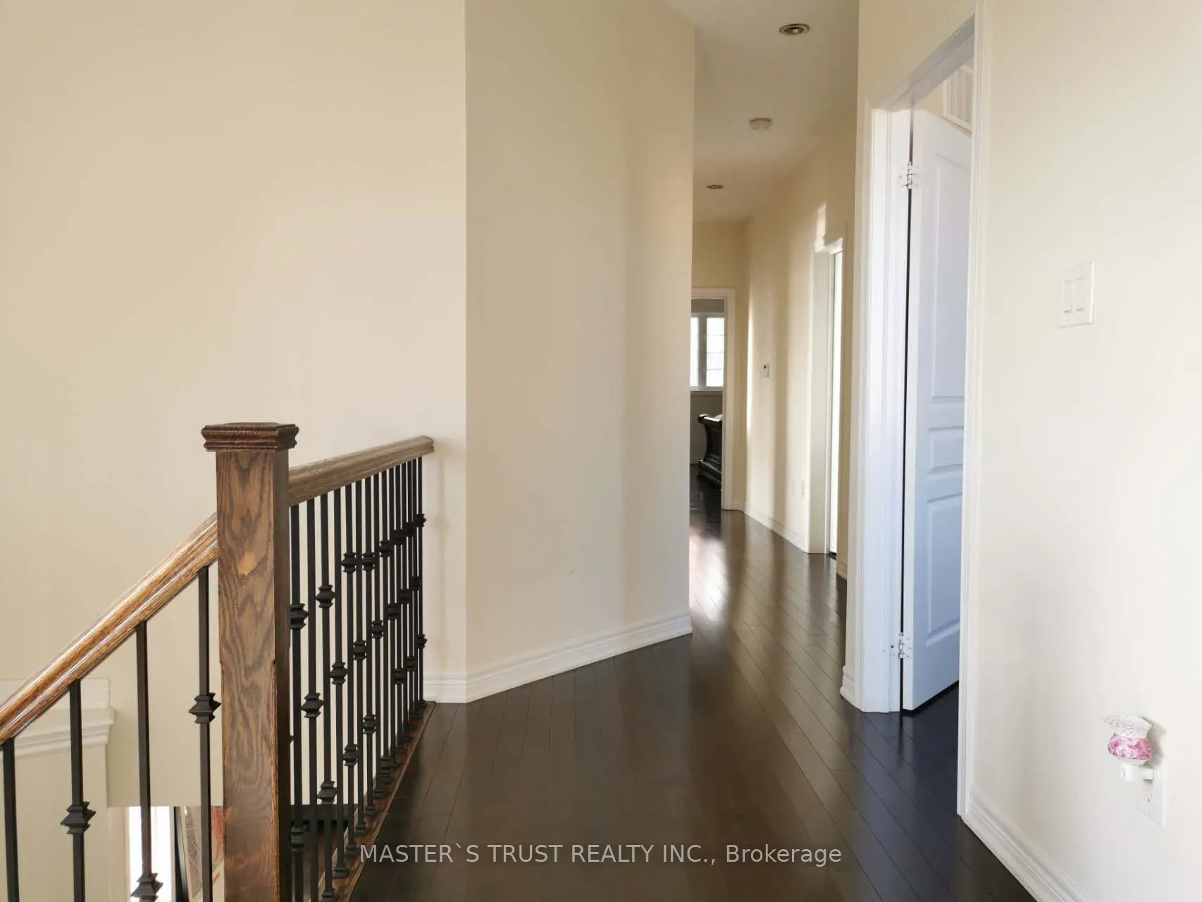 16 William Bartlett Drive