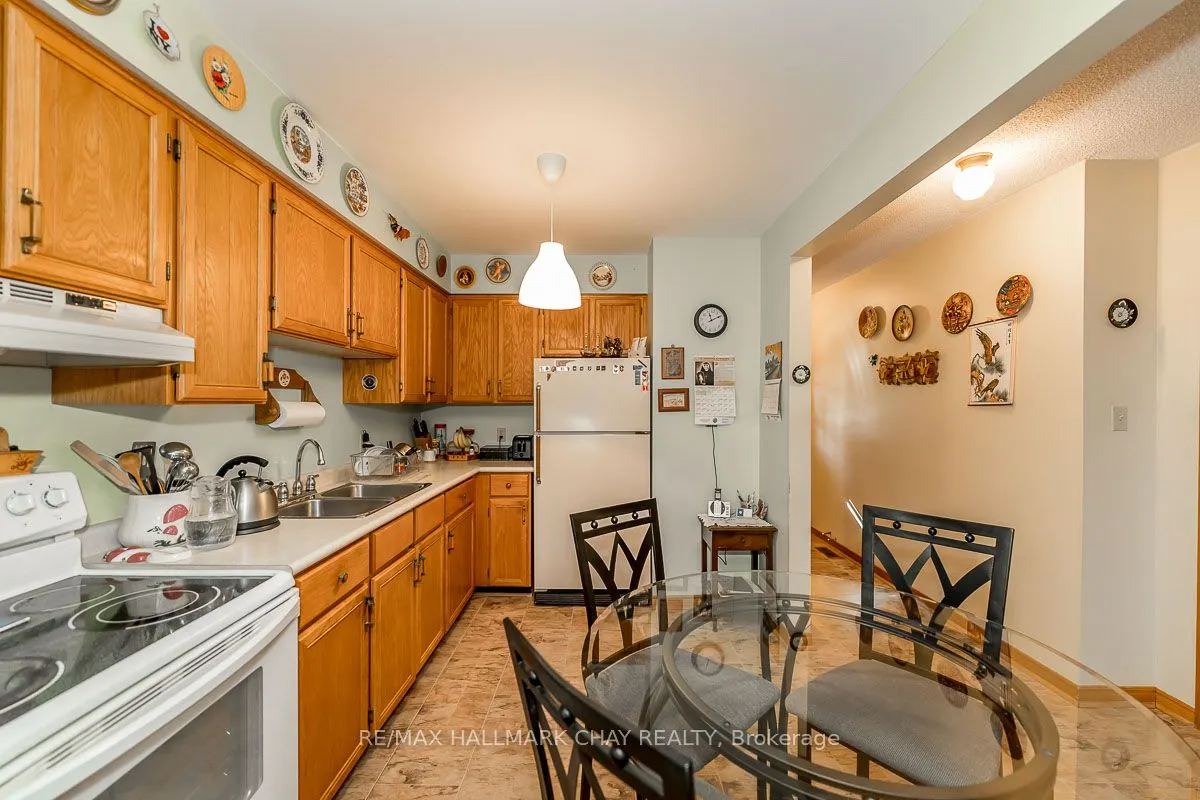 10 Riverley Lane, #2