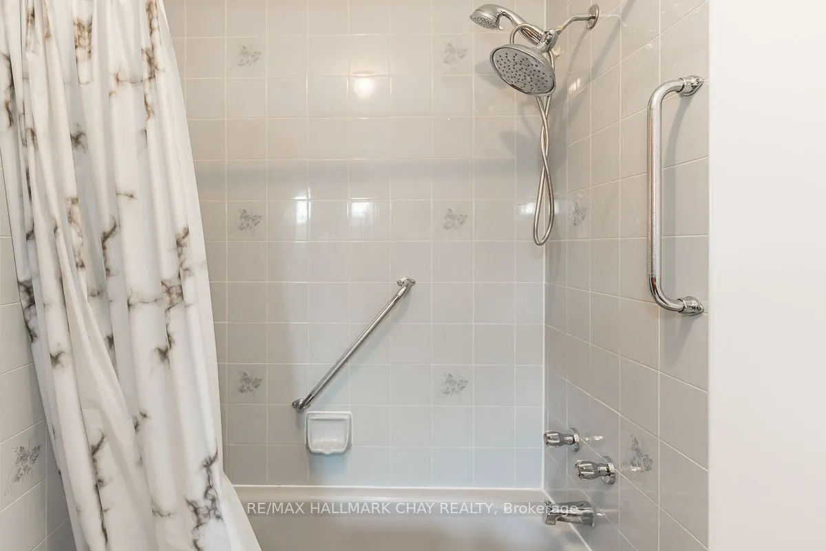 10 Riverley Lane, #2