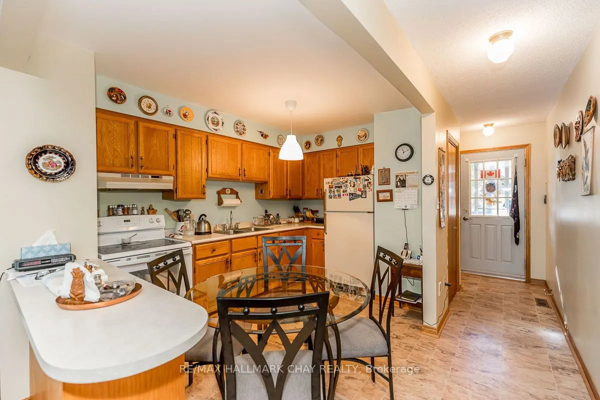 10 Riverley Lane, #2