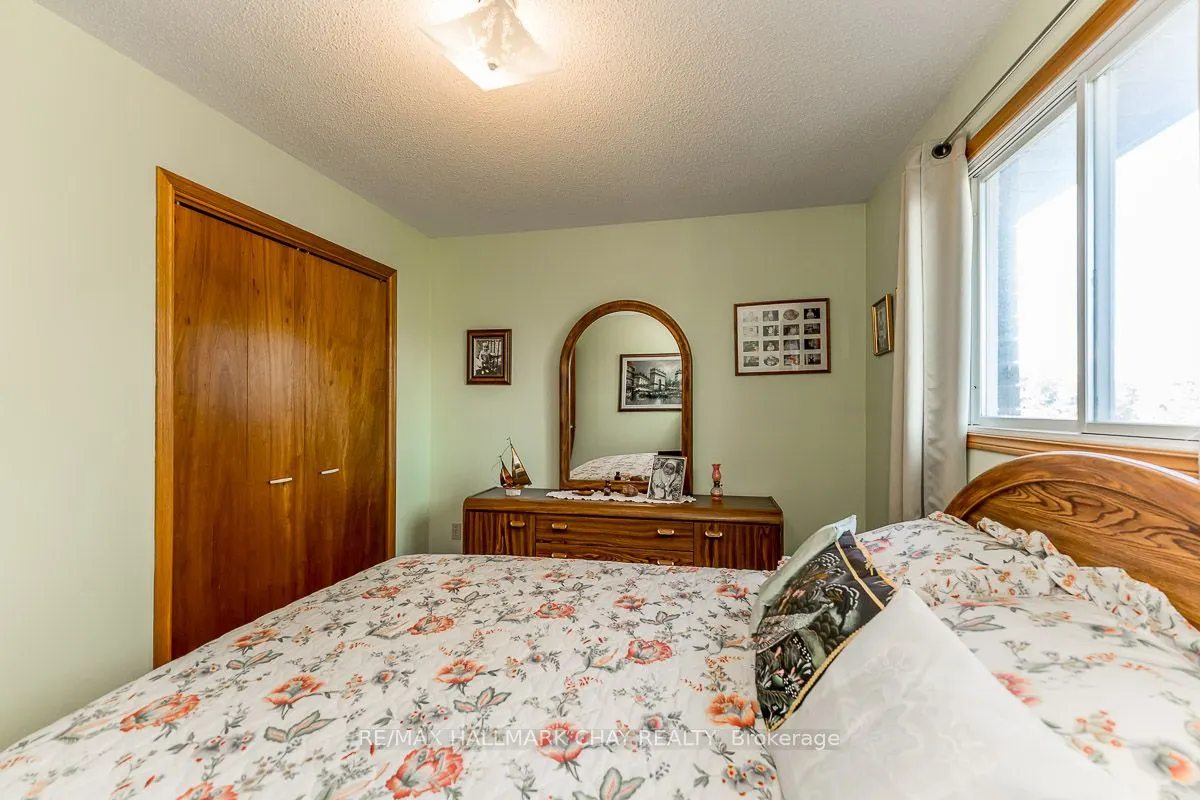 10 Riverley Lane, #2