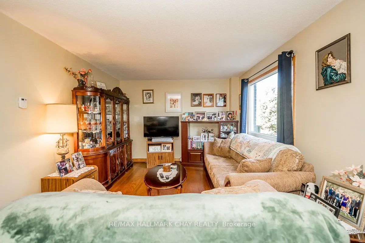 10 Riverley Lane, #2