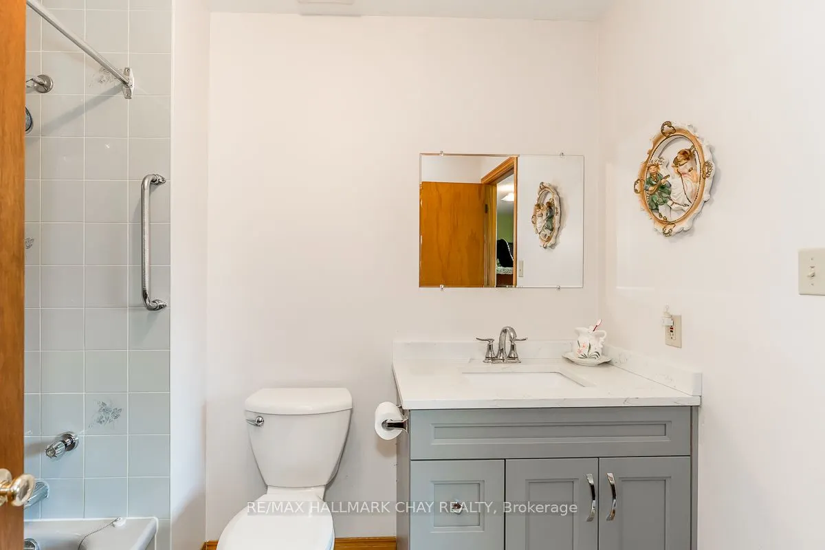 10 Riverley Lane, #2