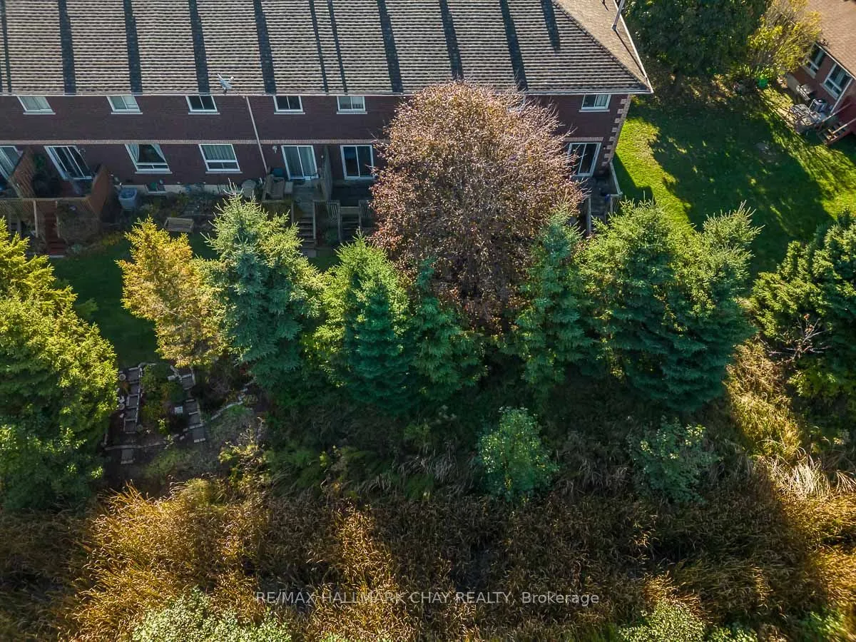 10 Riverley Lane, #2