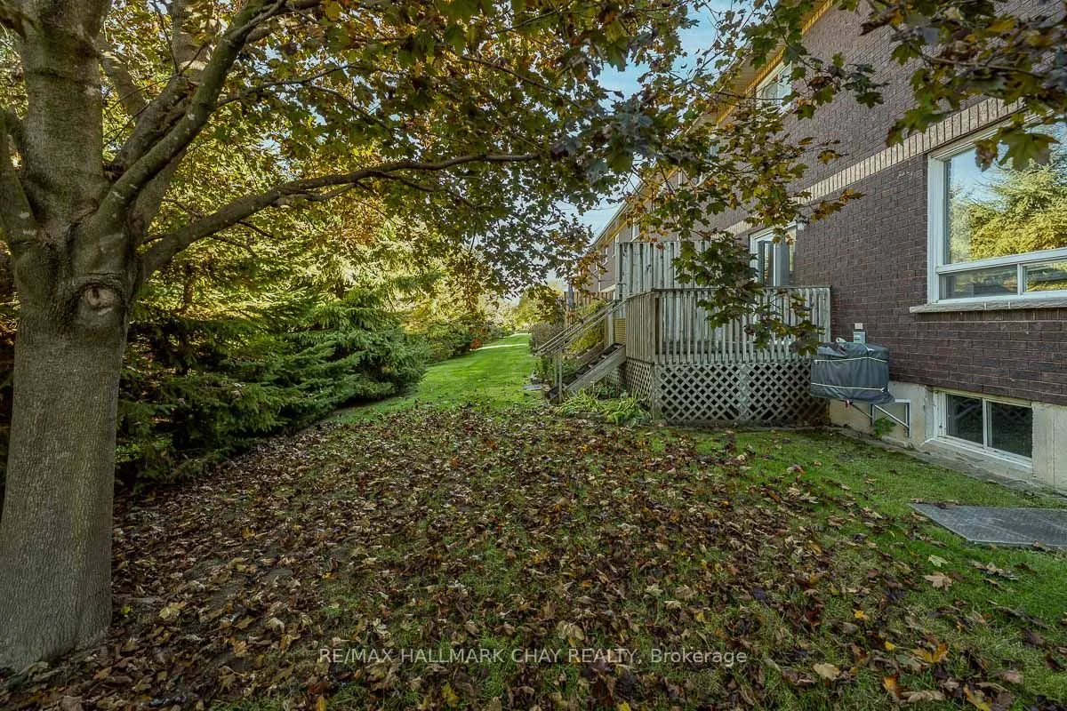 10 Riverley Lane, #2