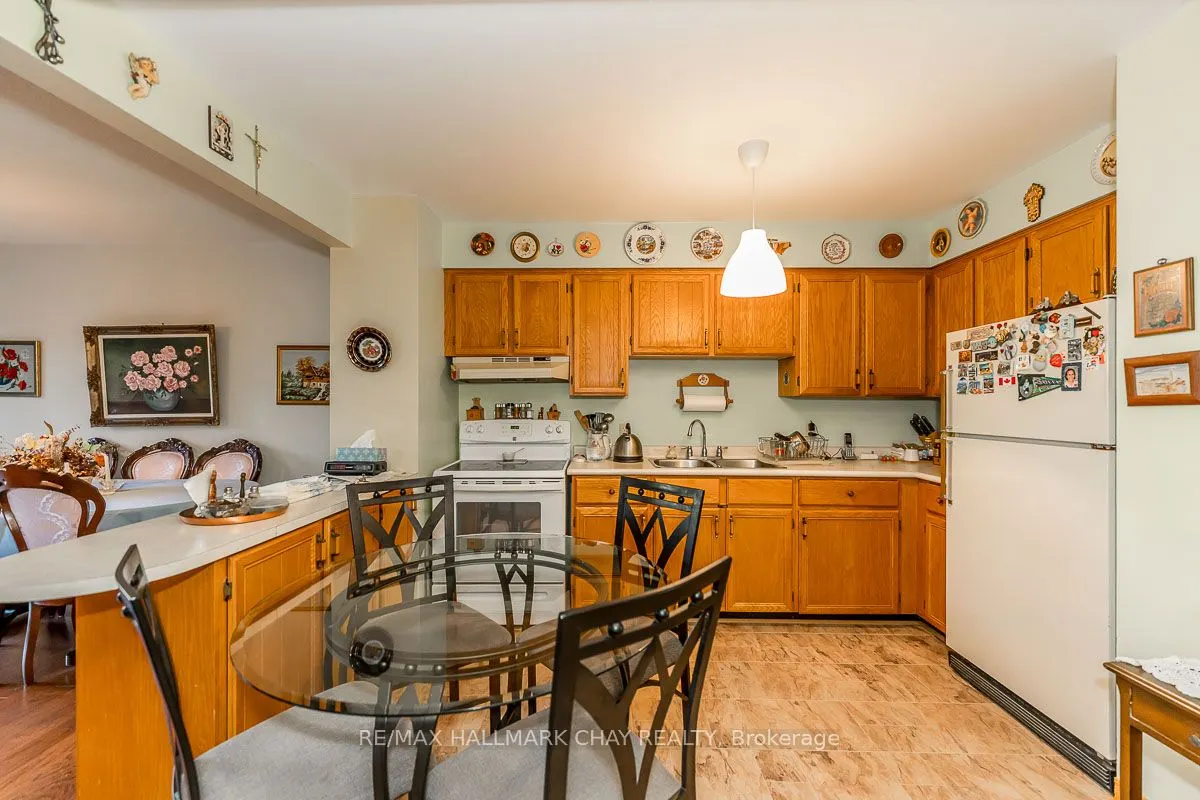 10 Riverley Lane, #2