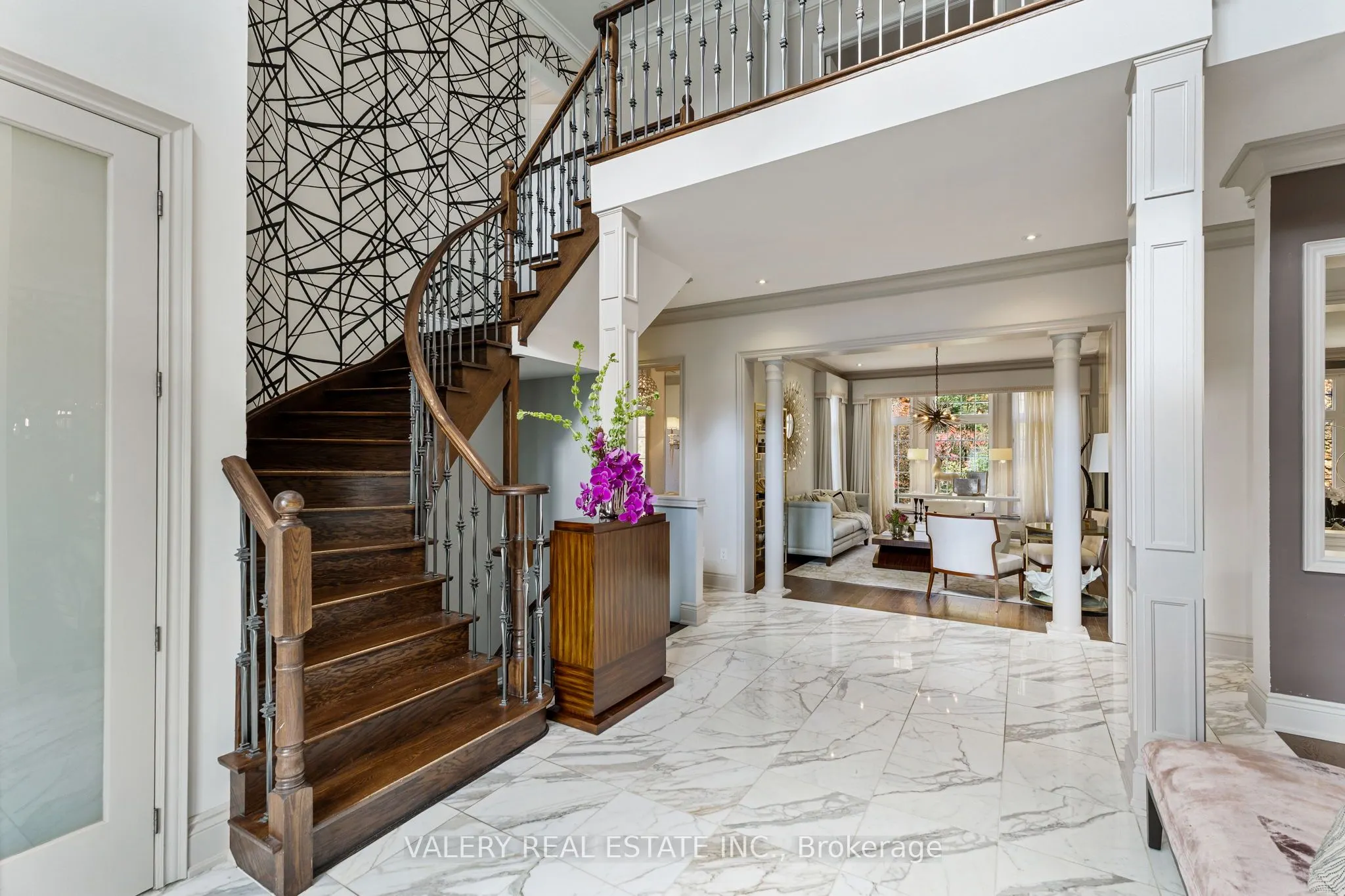 211 Grand Vellore Crescent