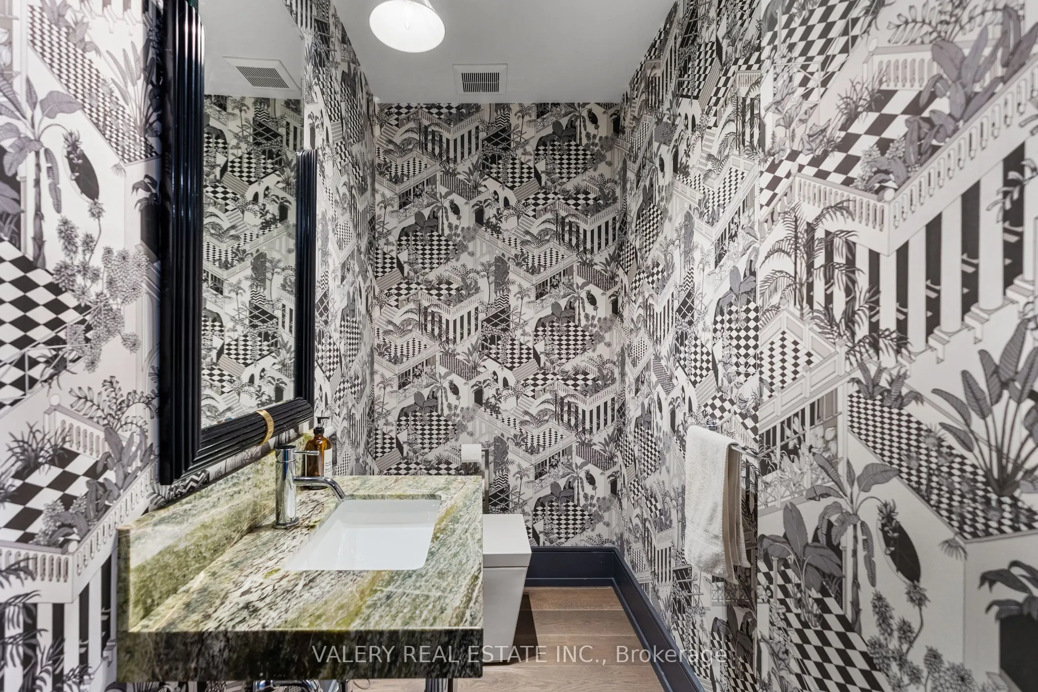 211 Grand Vellore Crescent