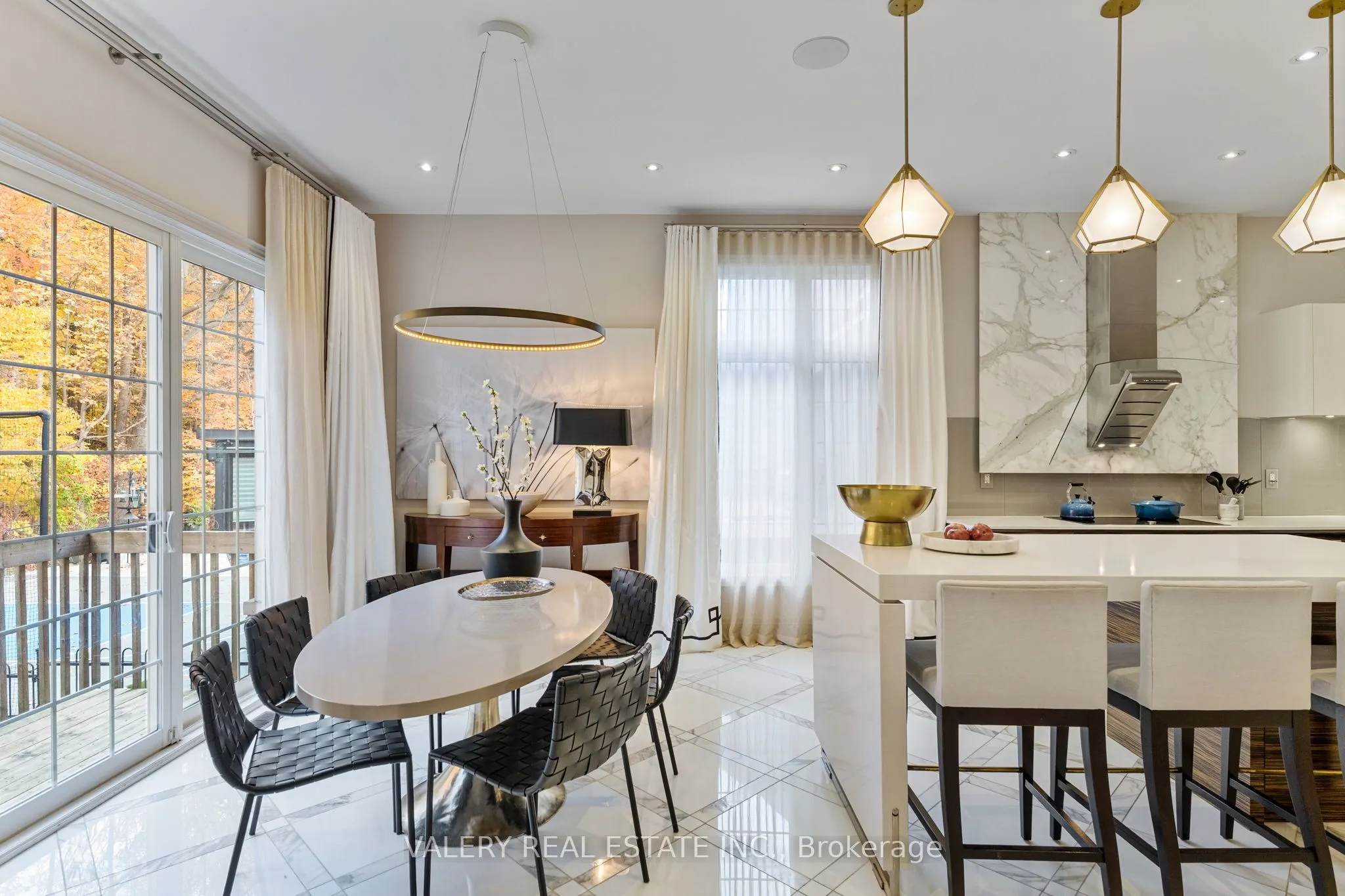 211 Grand Vellore Crescent