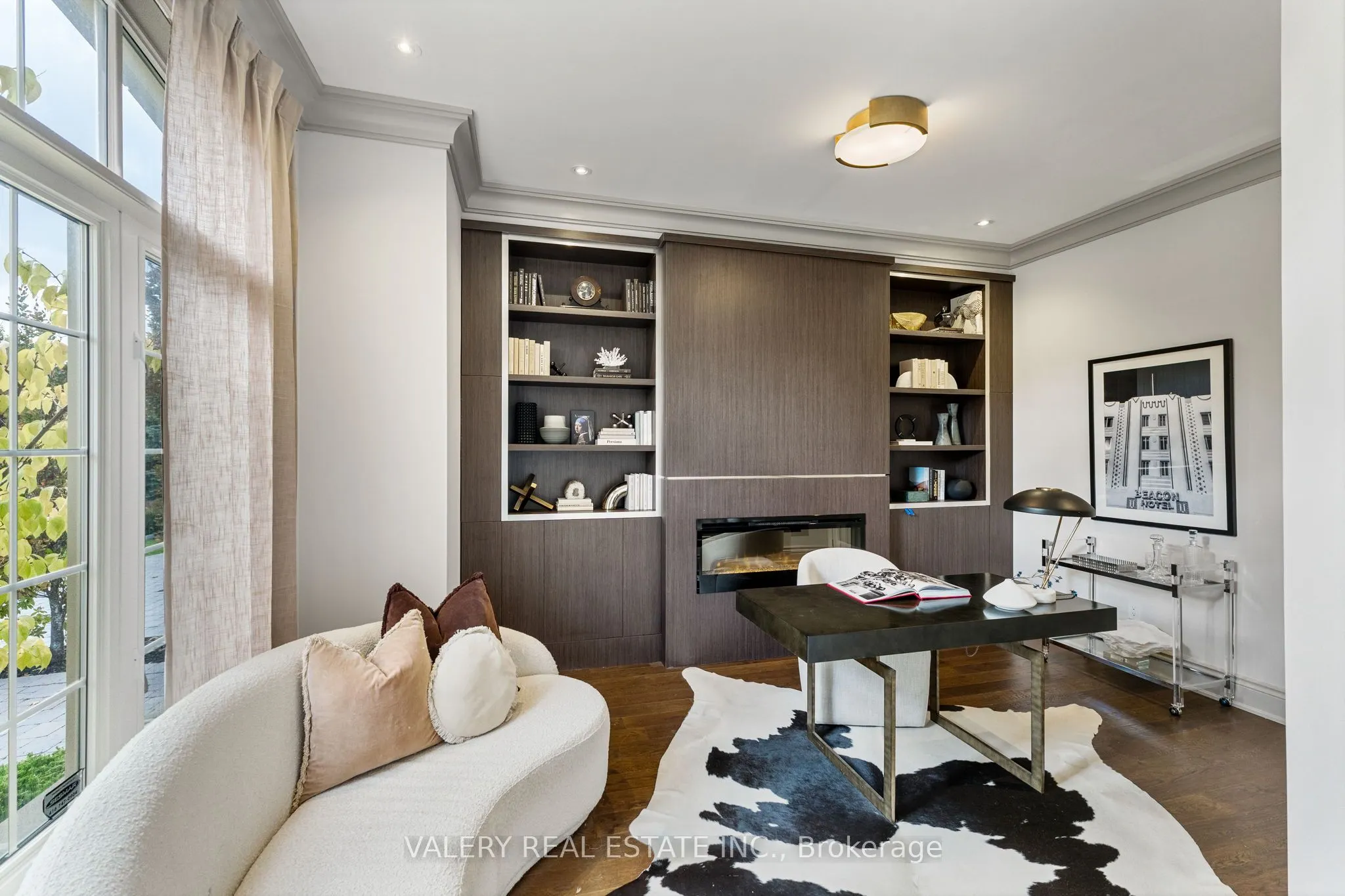 211 Grand Vellore Crescent