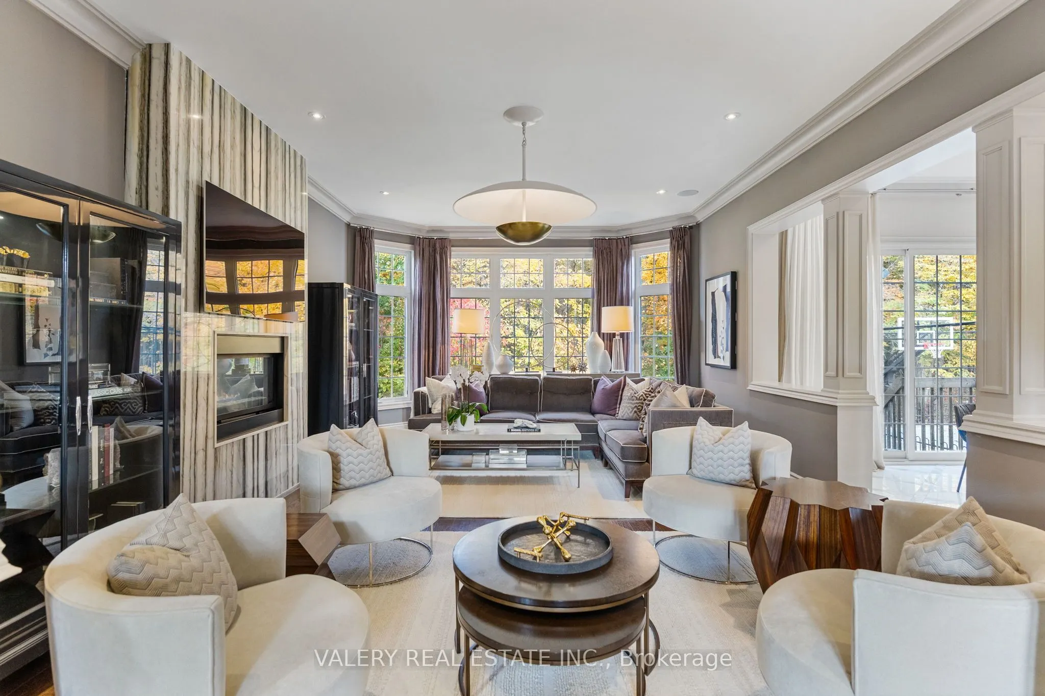 211 Grand Vellore Crescent