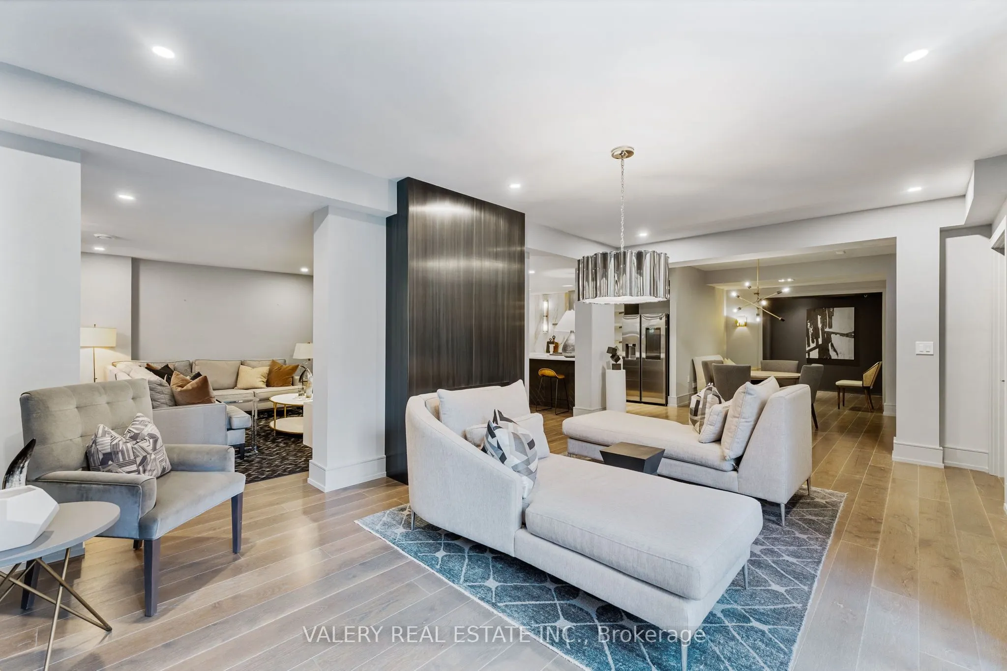 211 Grand Vellore Crescent