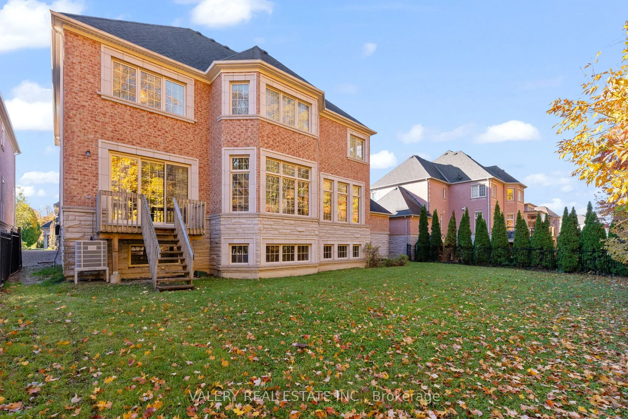 211 Grand Vellore Crescent