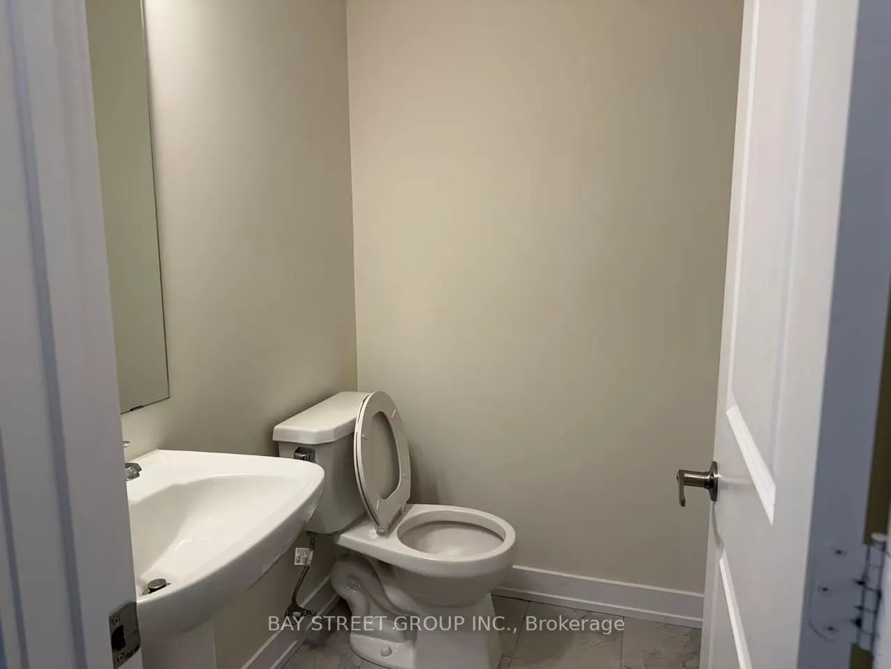 96 Stauffer Crescent