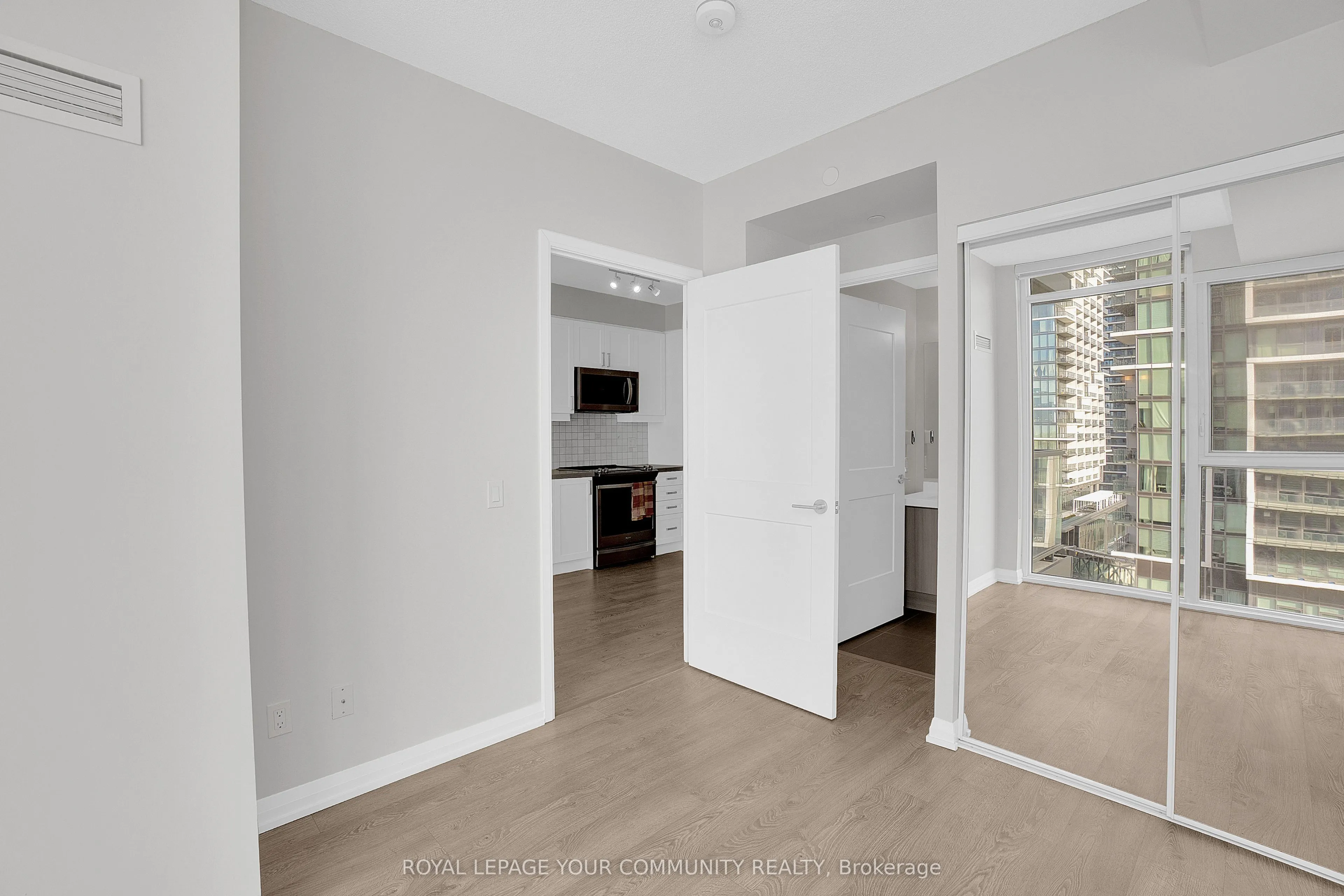 7895 Jane Street, #1508