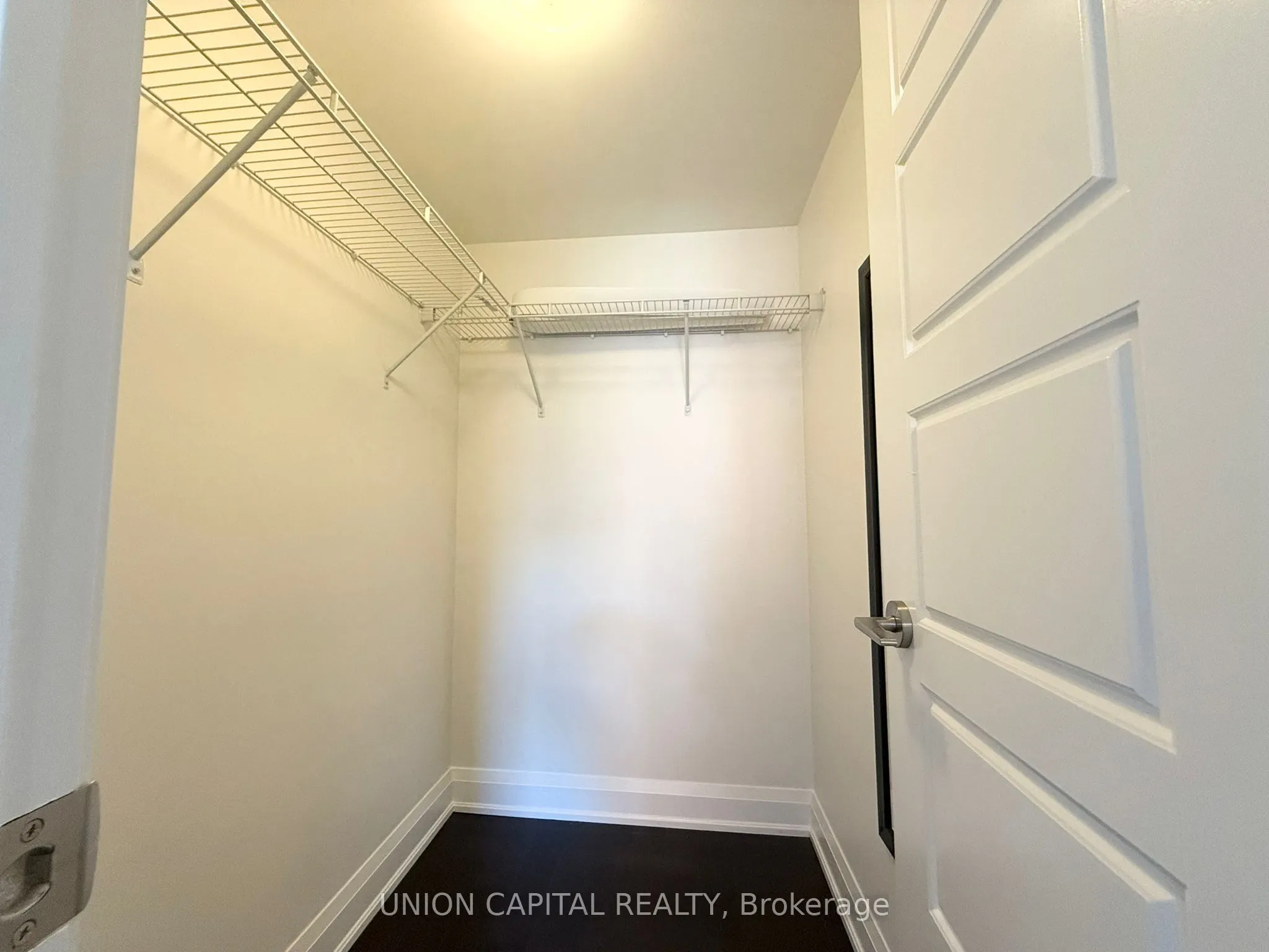 8200 BIRCHMOUNT Road, #503