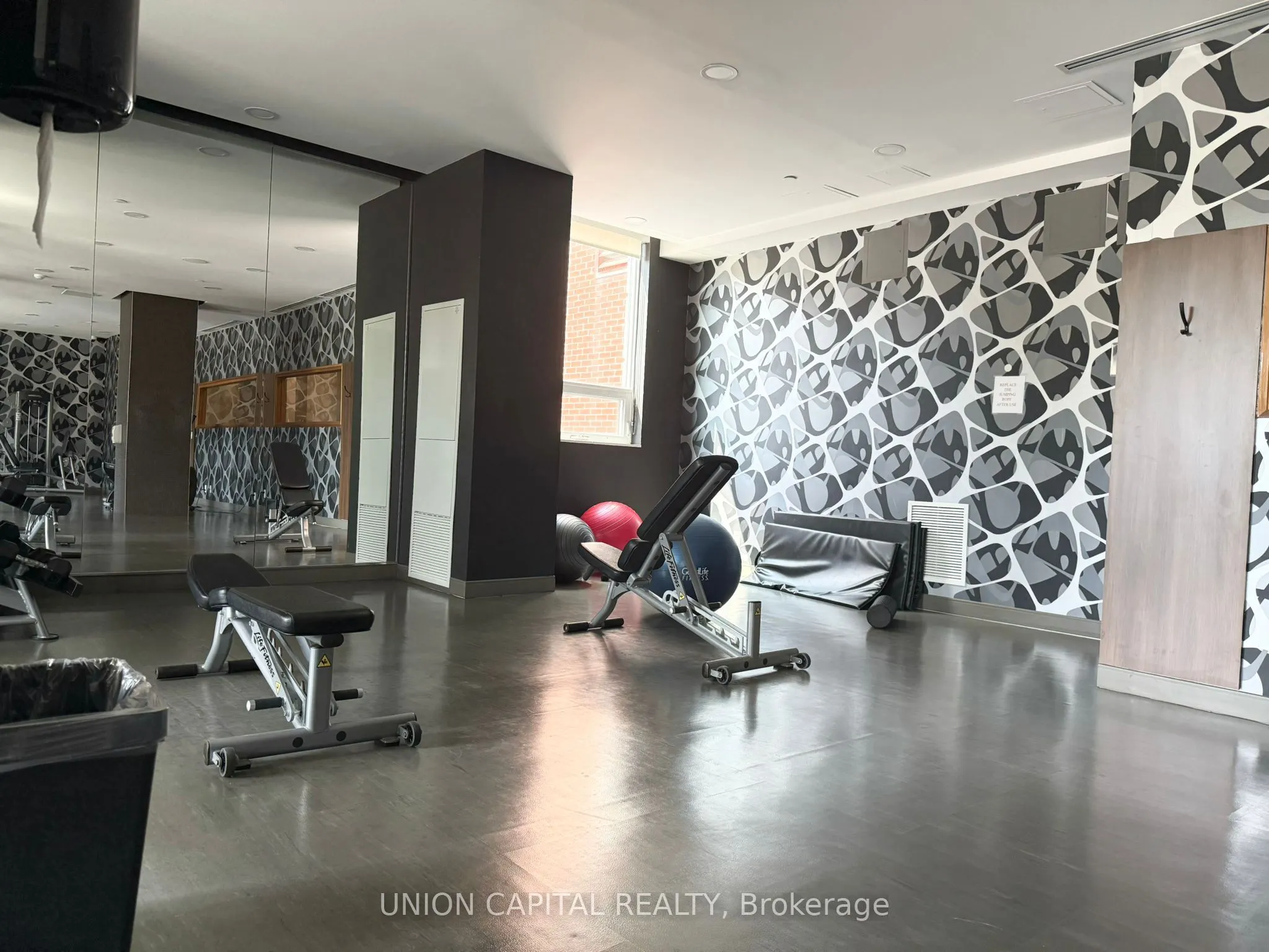 8200 BIRCHMOUNT Road, #503