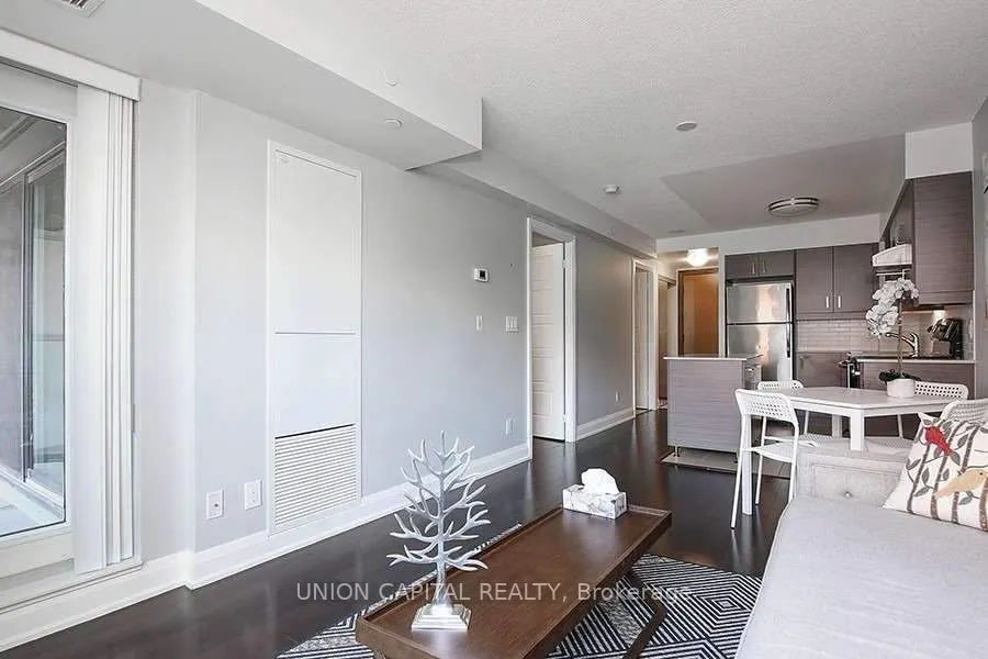 8200 BIRCHMOUNT Road, #503