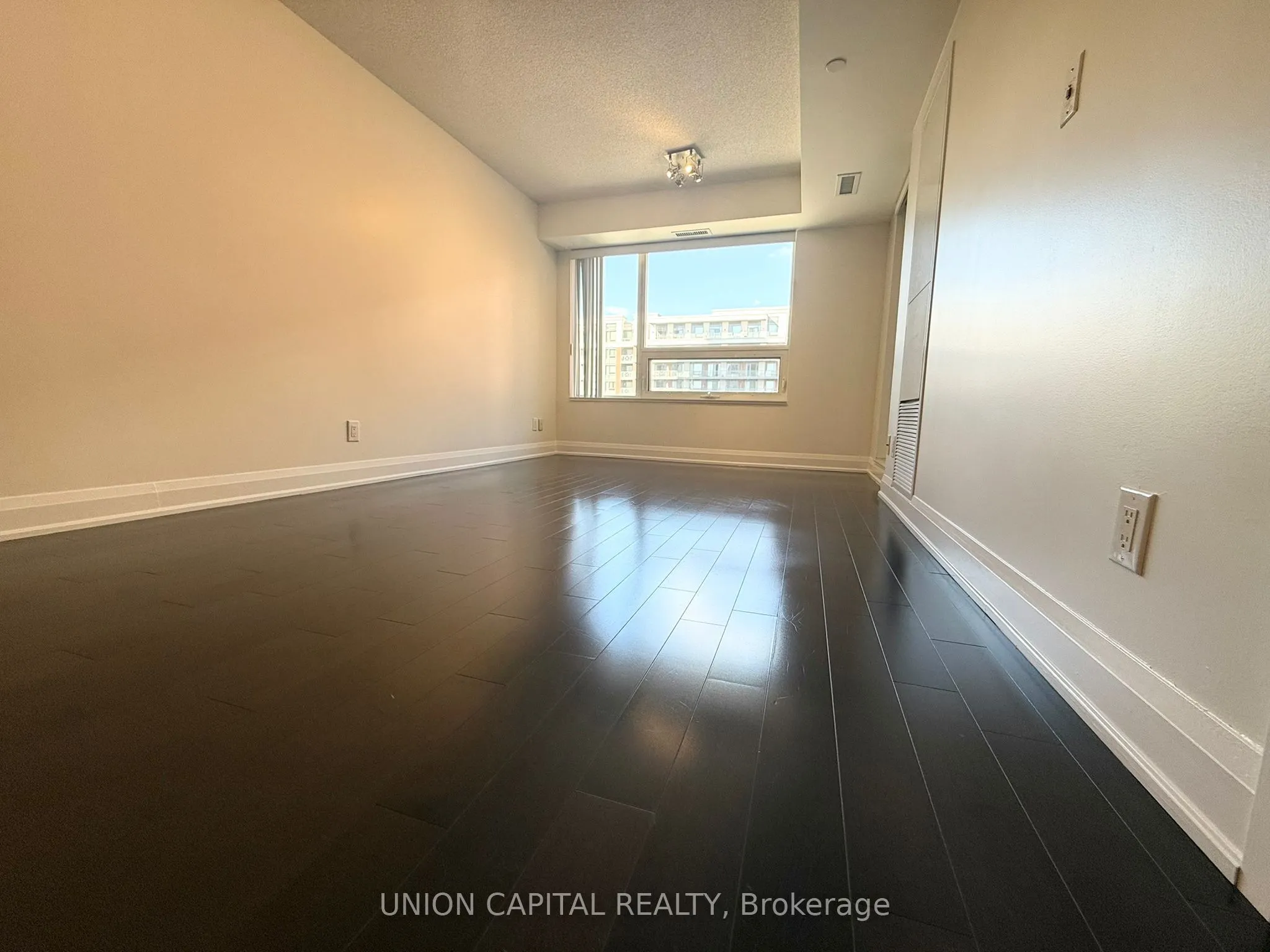 8200 BIRCHMOUNT Road, #503