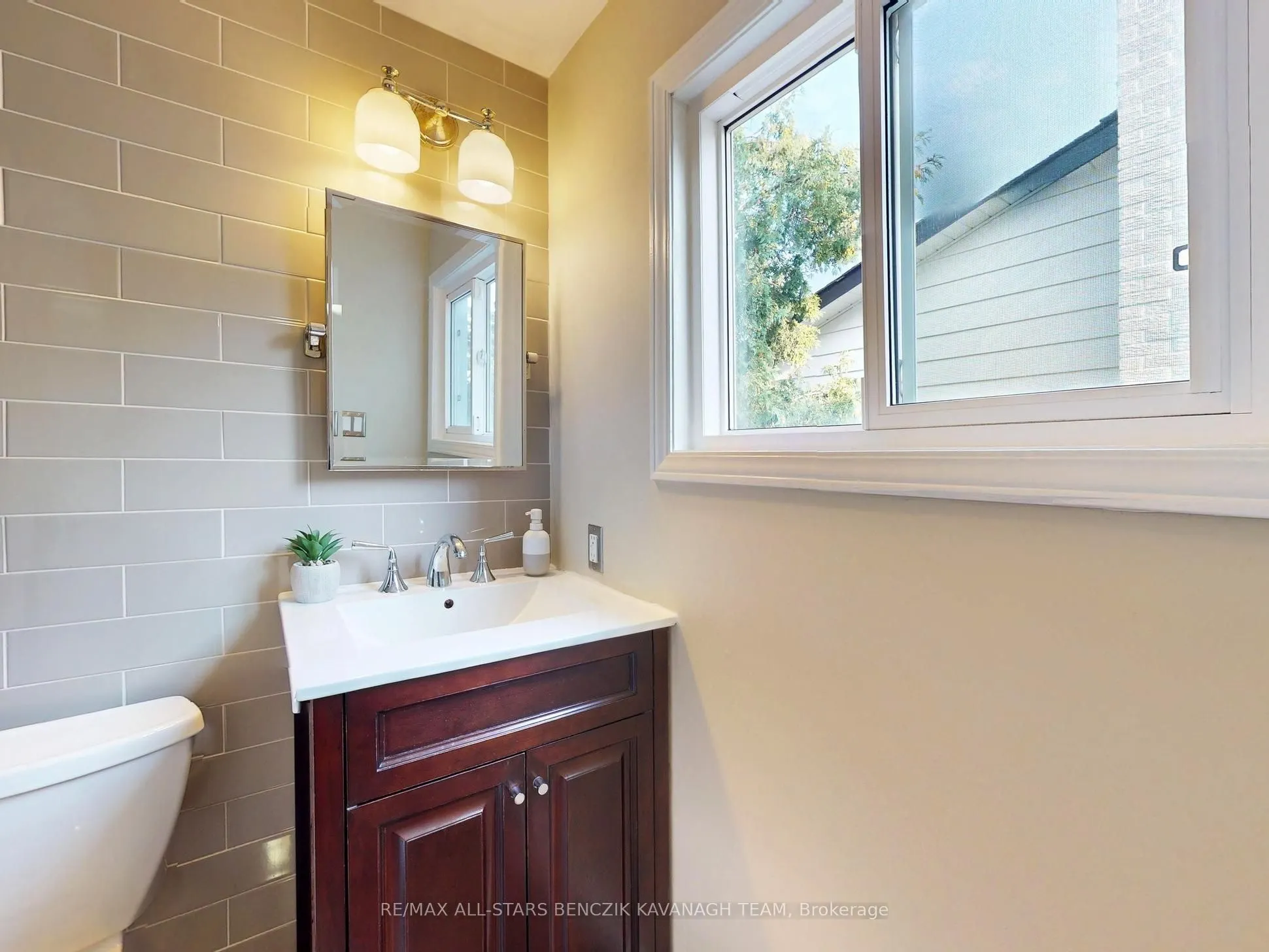 93 Sir Lancelot Drive