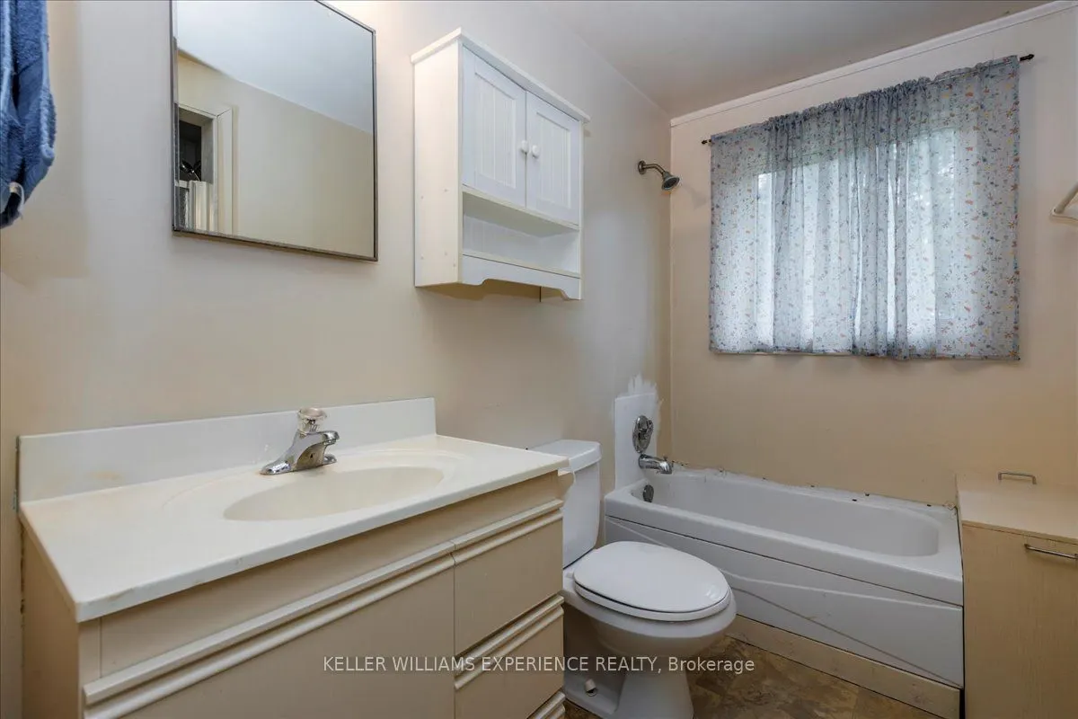 865 Blackwoods Avenue