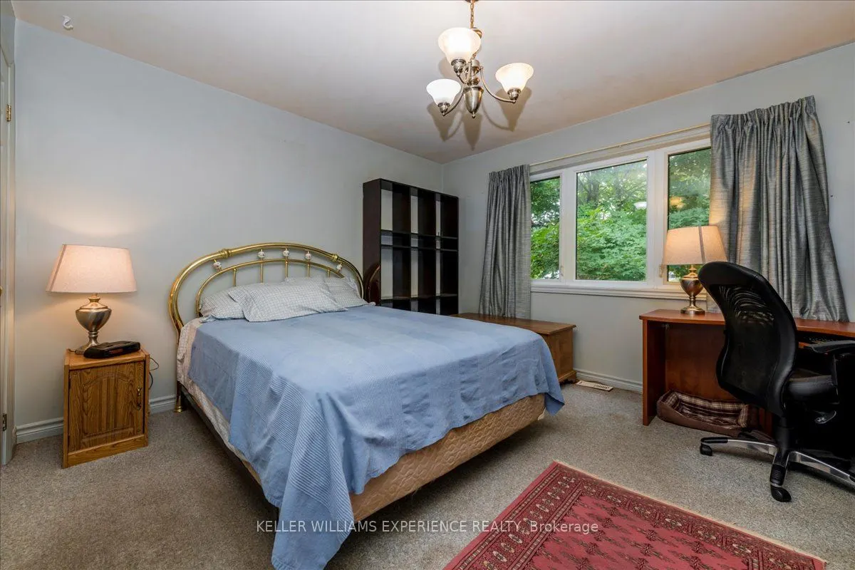 865 Blackwoods Avenue