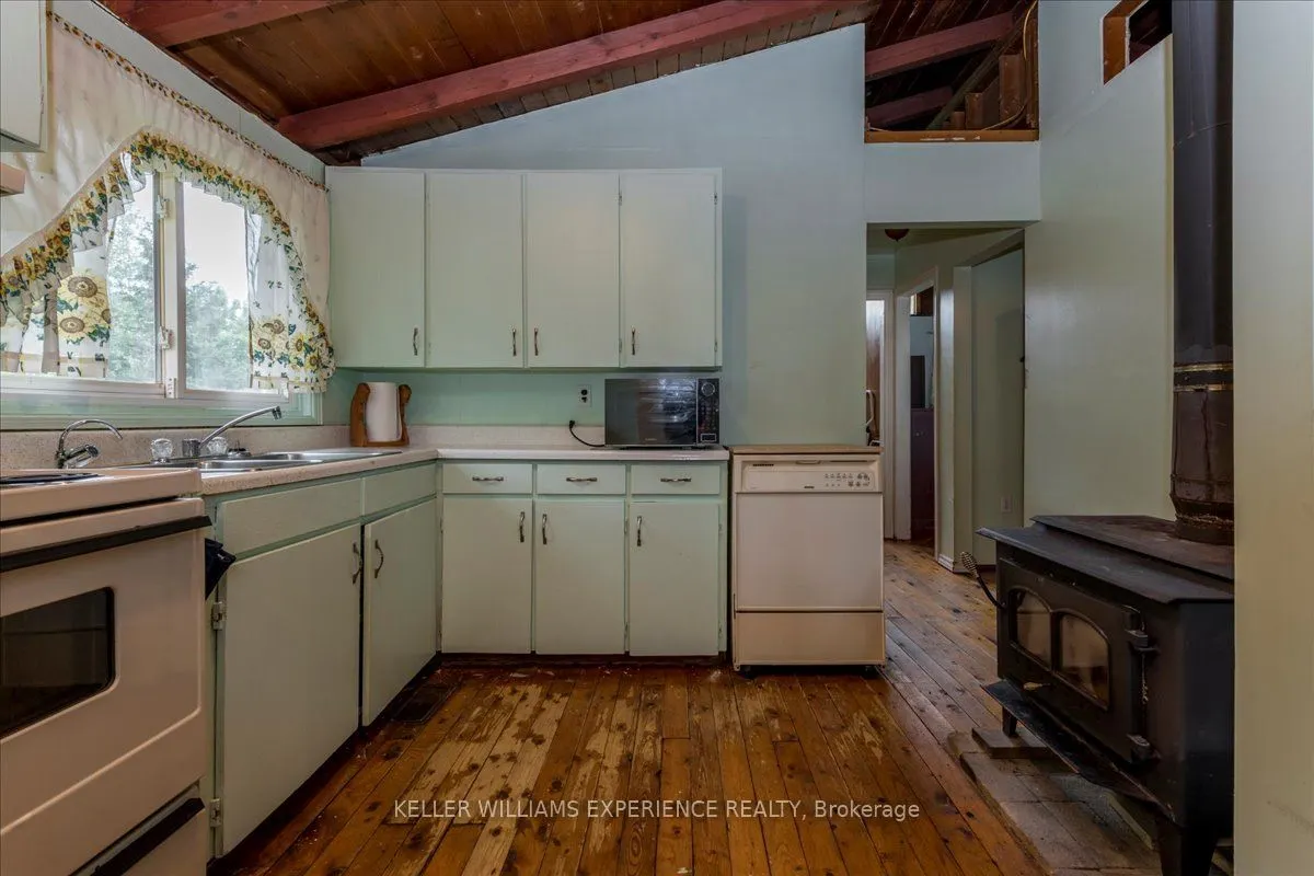 865 Blackwoods Avenue