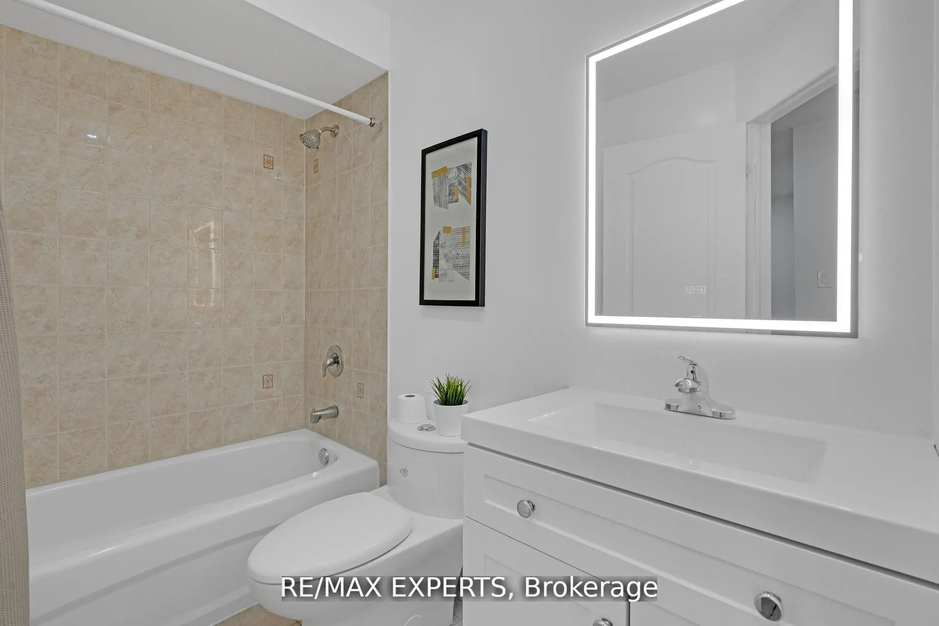 19 Foxchase Avenue, #32