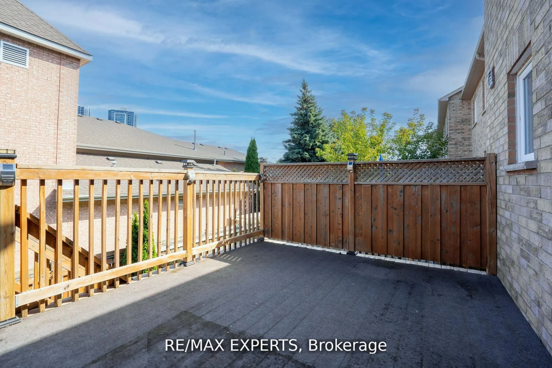 19 Foxchase Avenue, #32