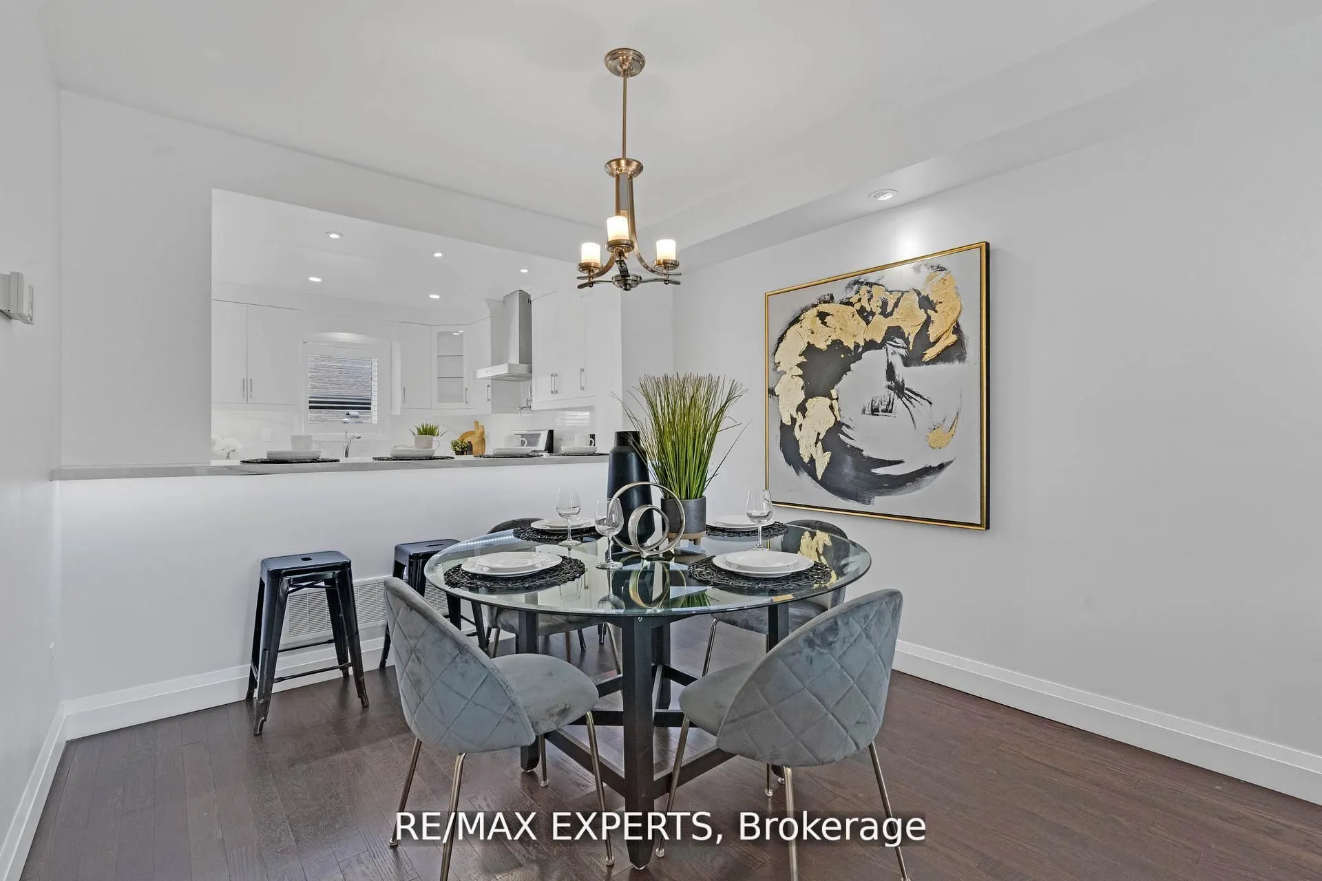 19 Foxchase Avenue, #32