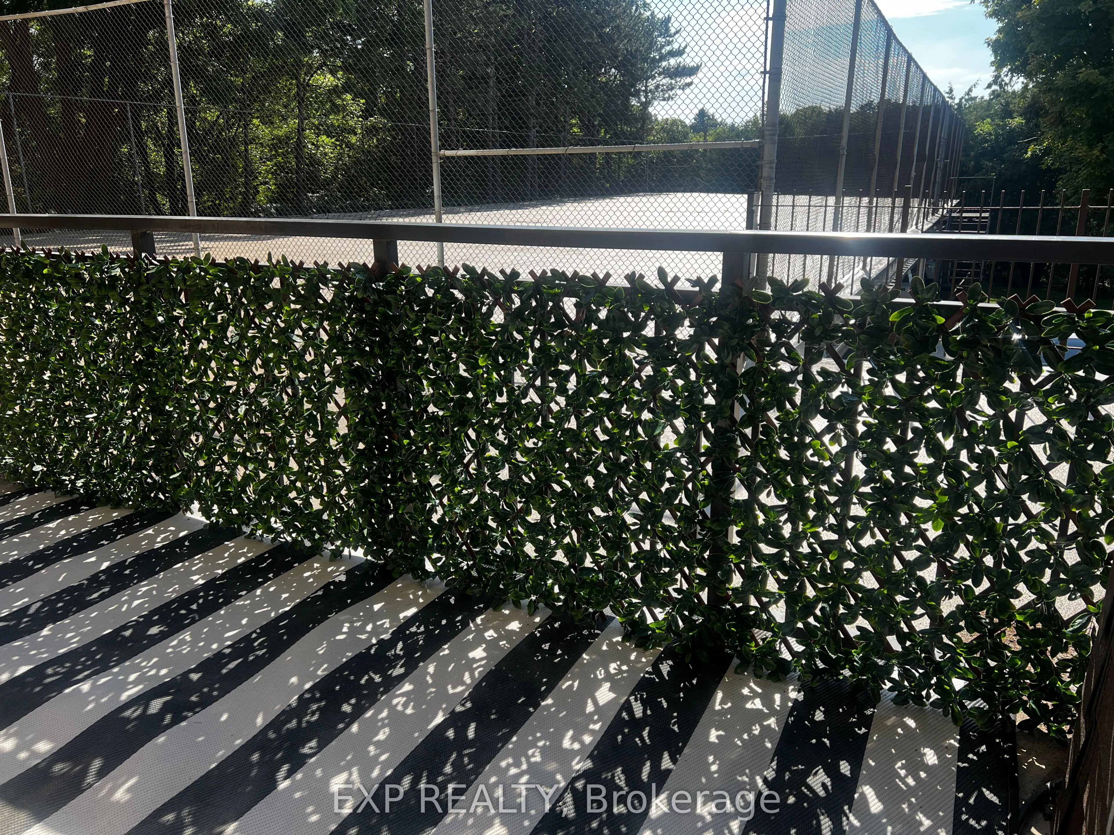 15390 Yonge Street, #104