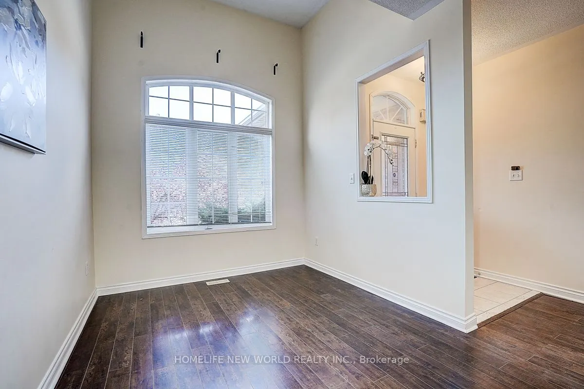 582 Fred Mclaren Boulevard