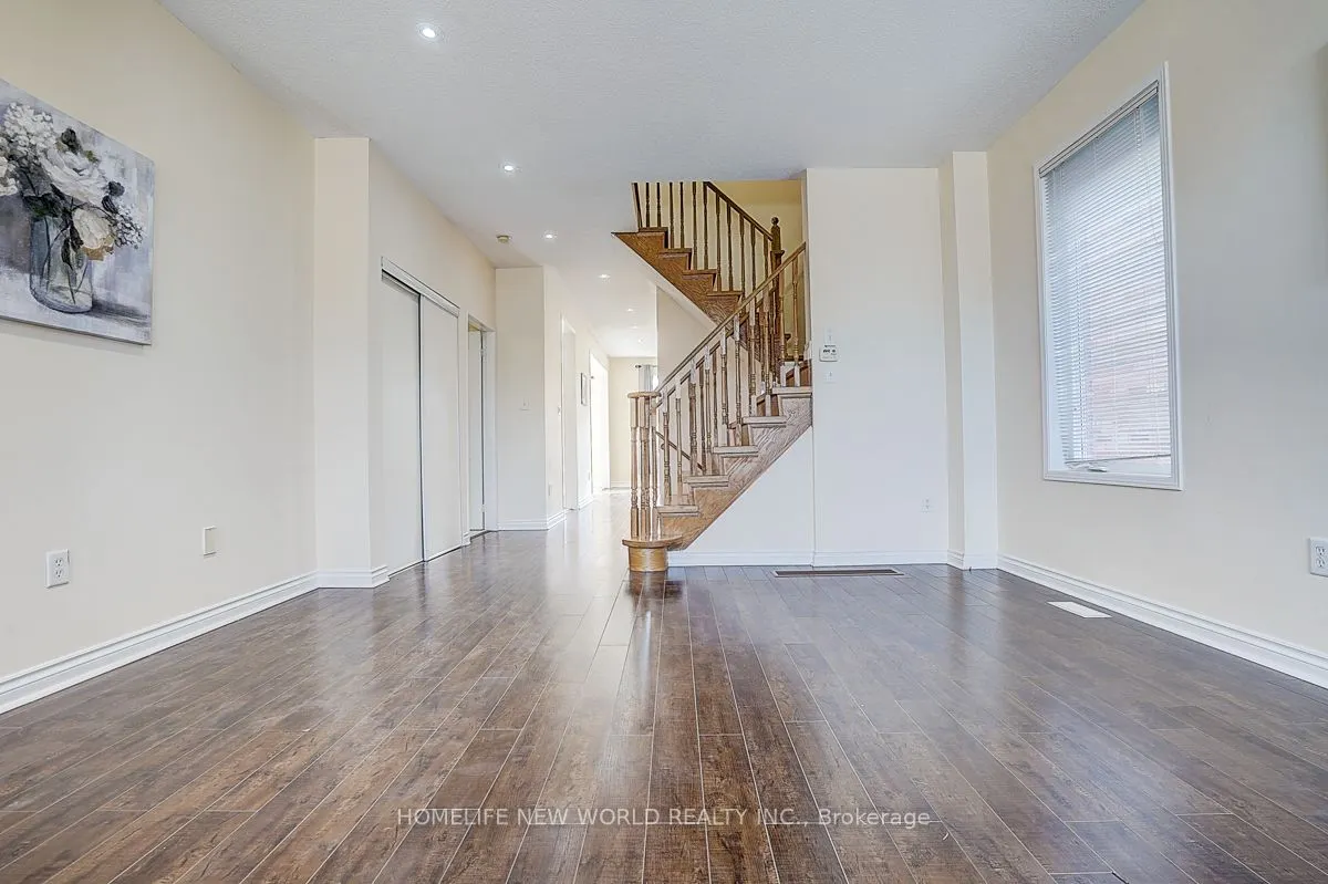 582 Fred Mclaren Boulevard