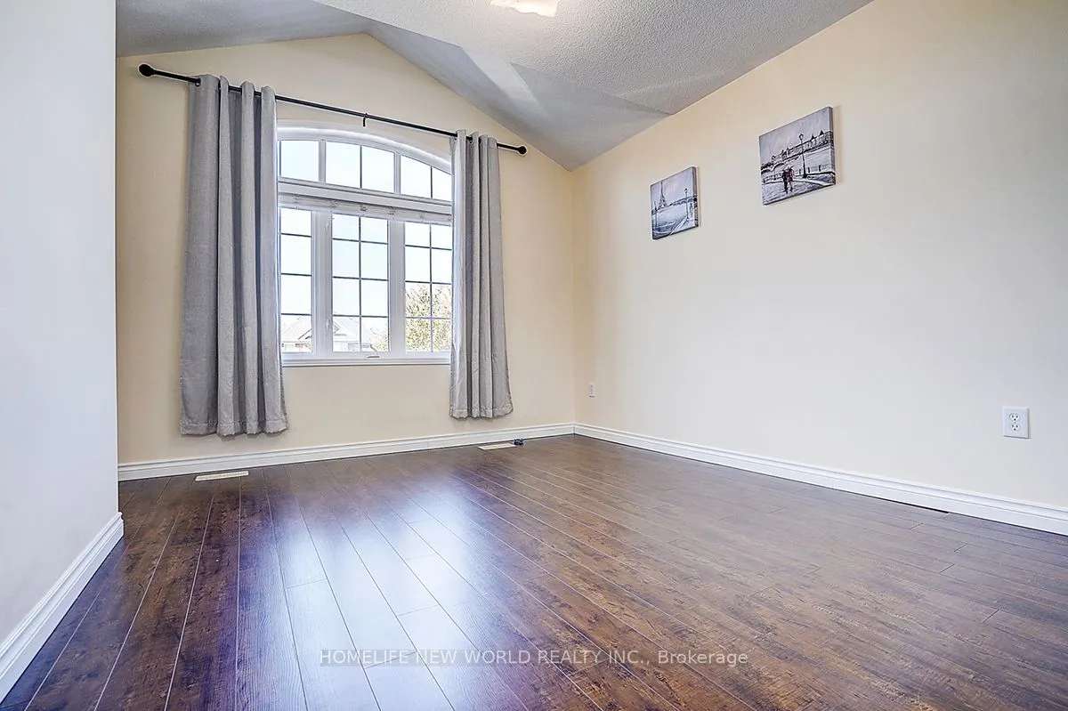 582 Fred Mclaren Boulevard