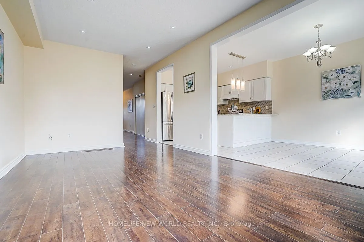 582 Fred Mclaren Boulevard